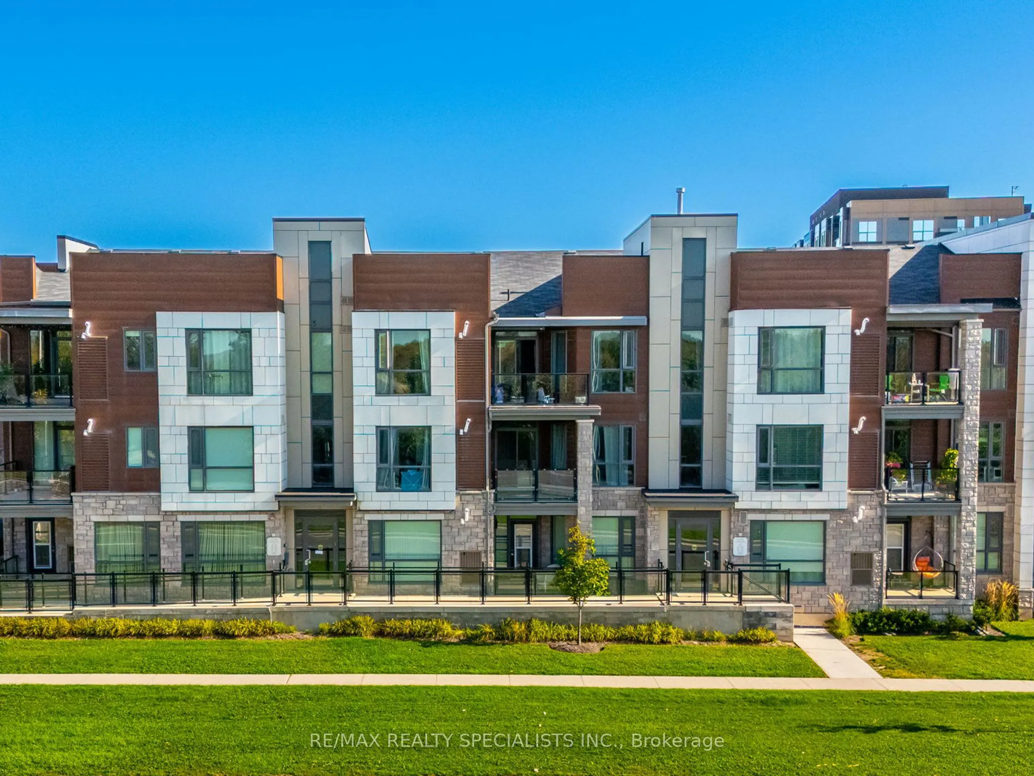 2375 Bronte Road, #210