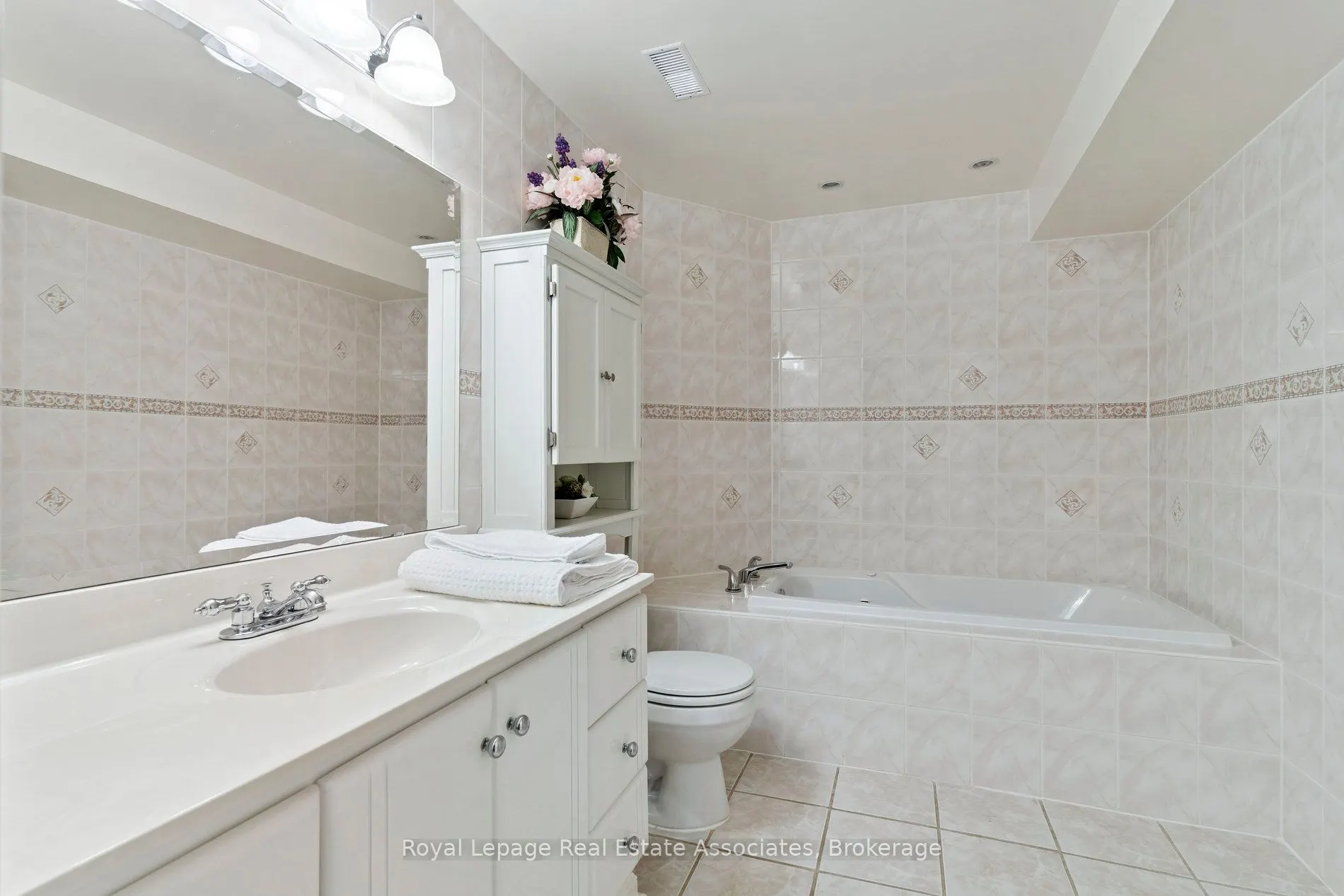 7 Powder Mill Court, #26