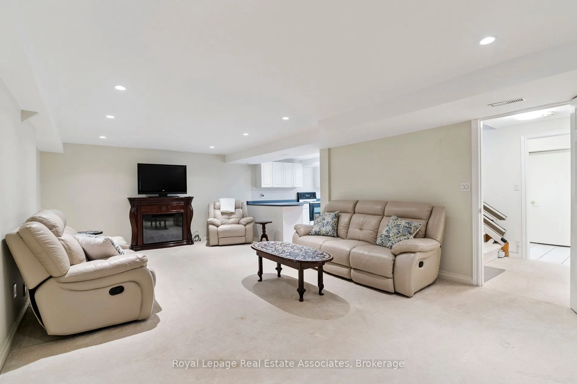 7 Powder Mill Court, #26