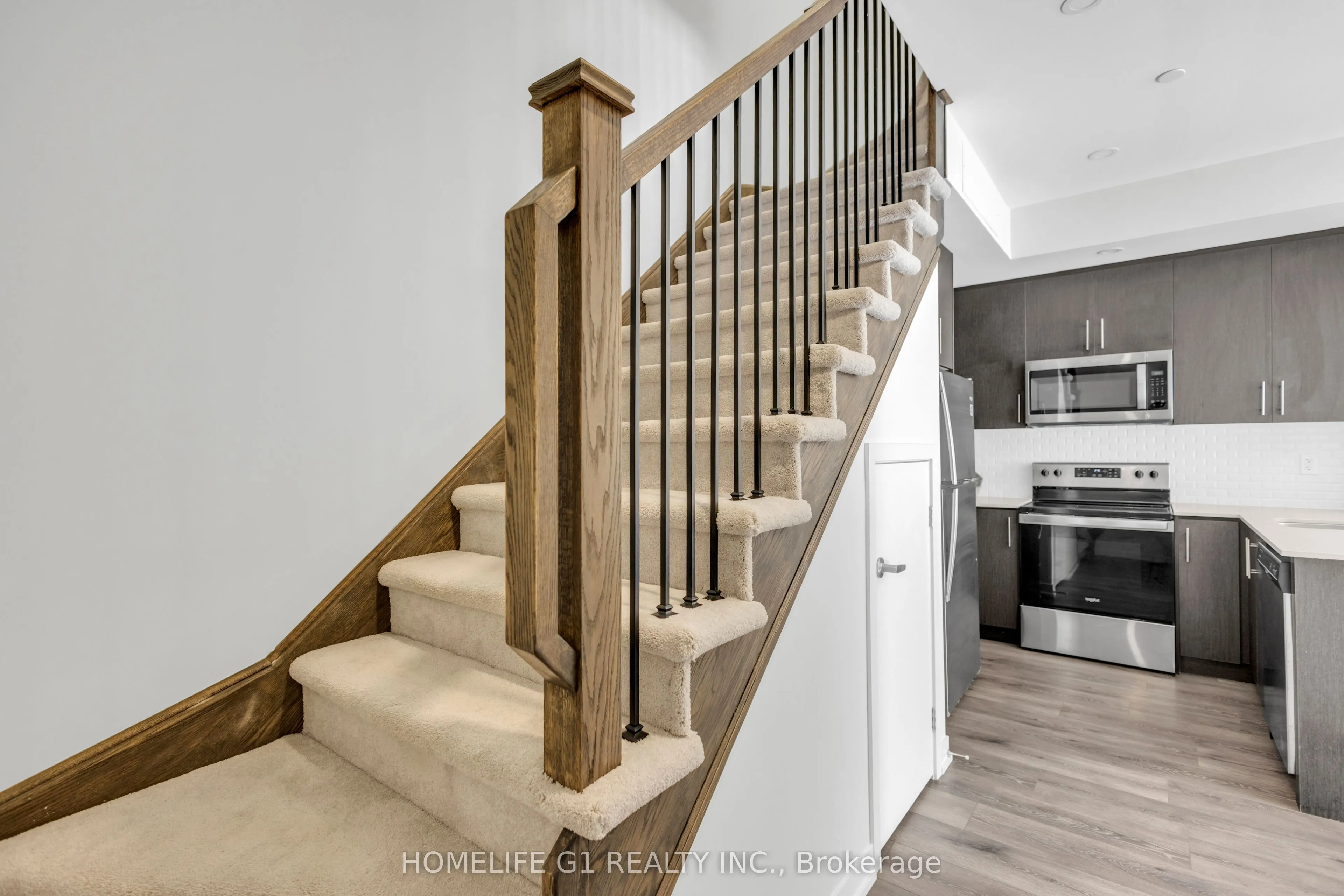 3429 Ridgeway Drive, #5