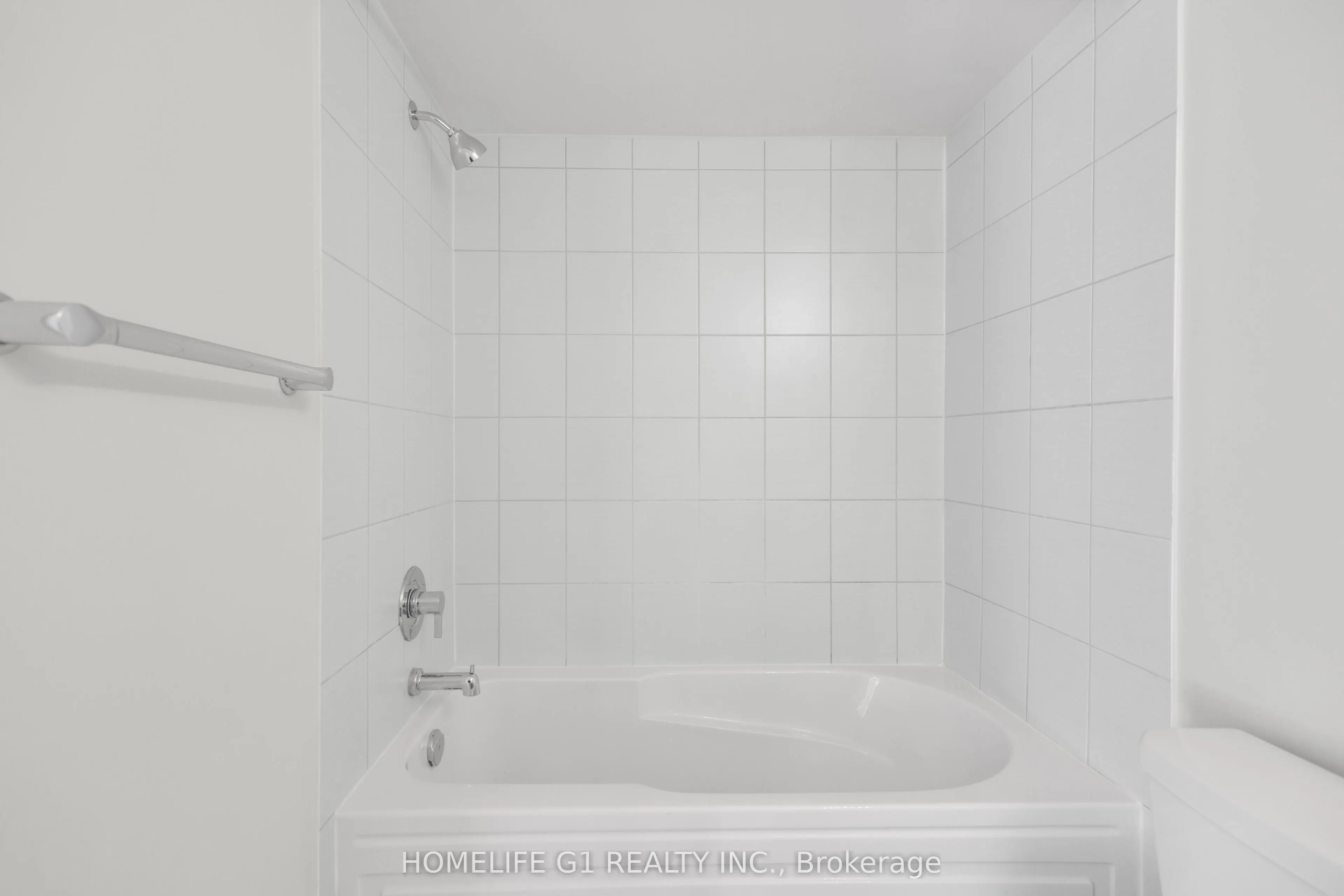 3429 Ridgeway Drive, #5