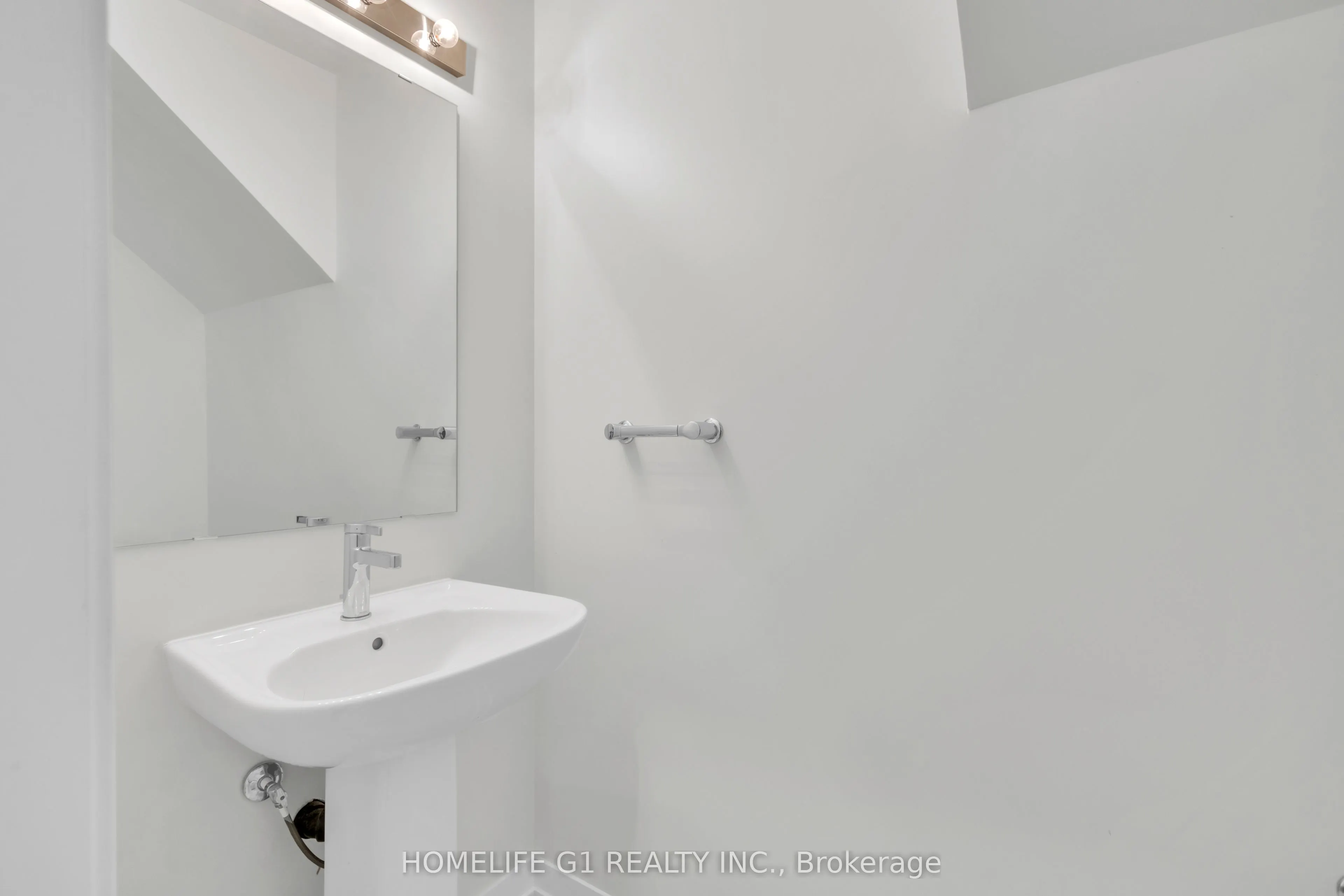 3429 Ridgeway Drive, #5