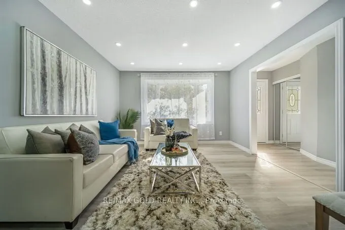 118 Archdekin Drive