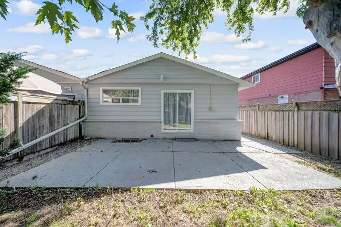 118 Archdekin Drive