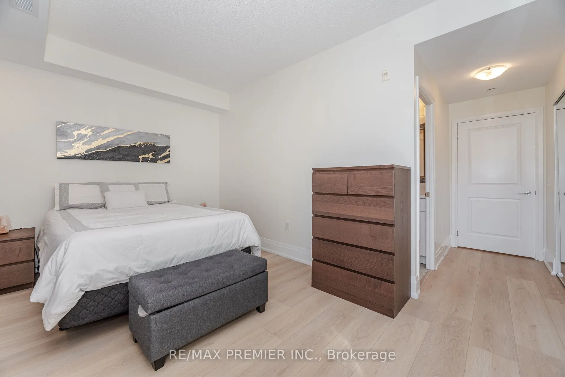 2800 KEELE Street, #TH 107