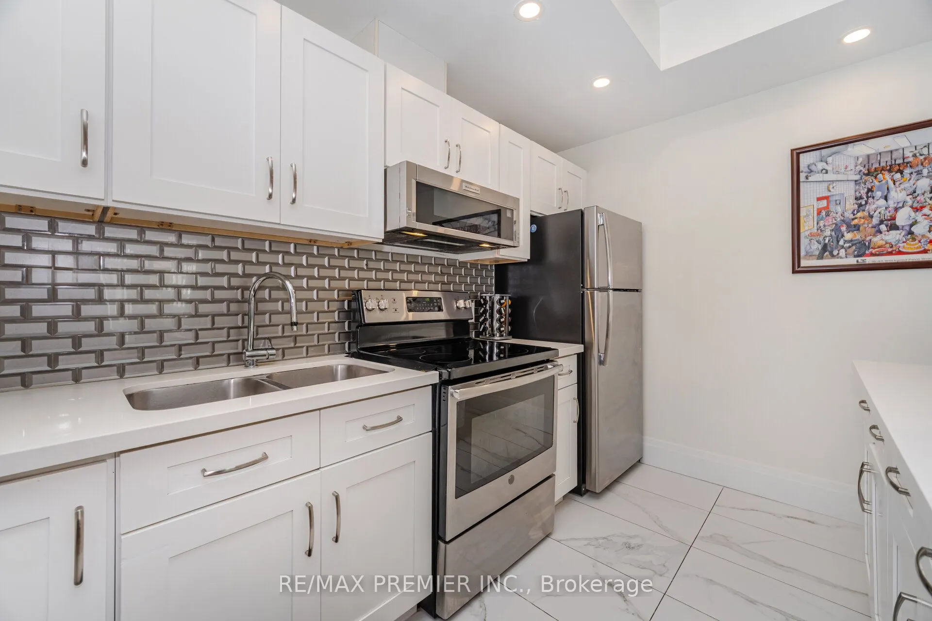2800 KEELE Street, #TH 107