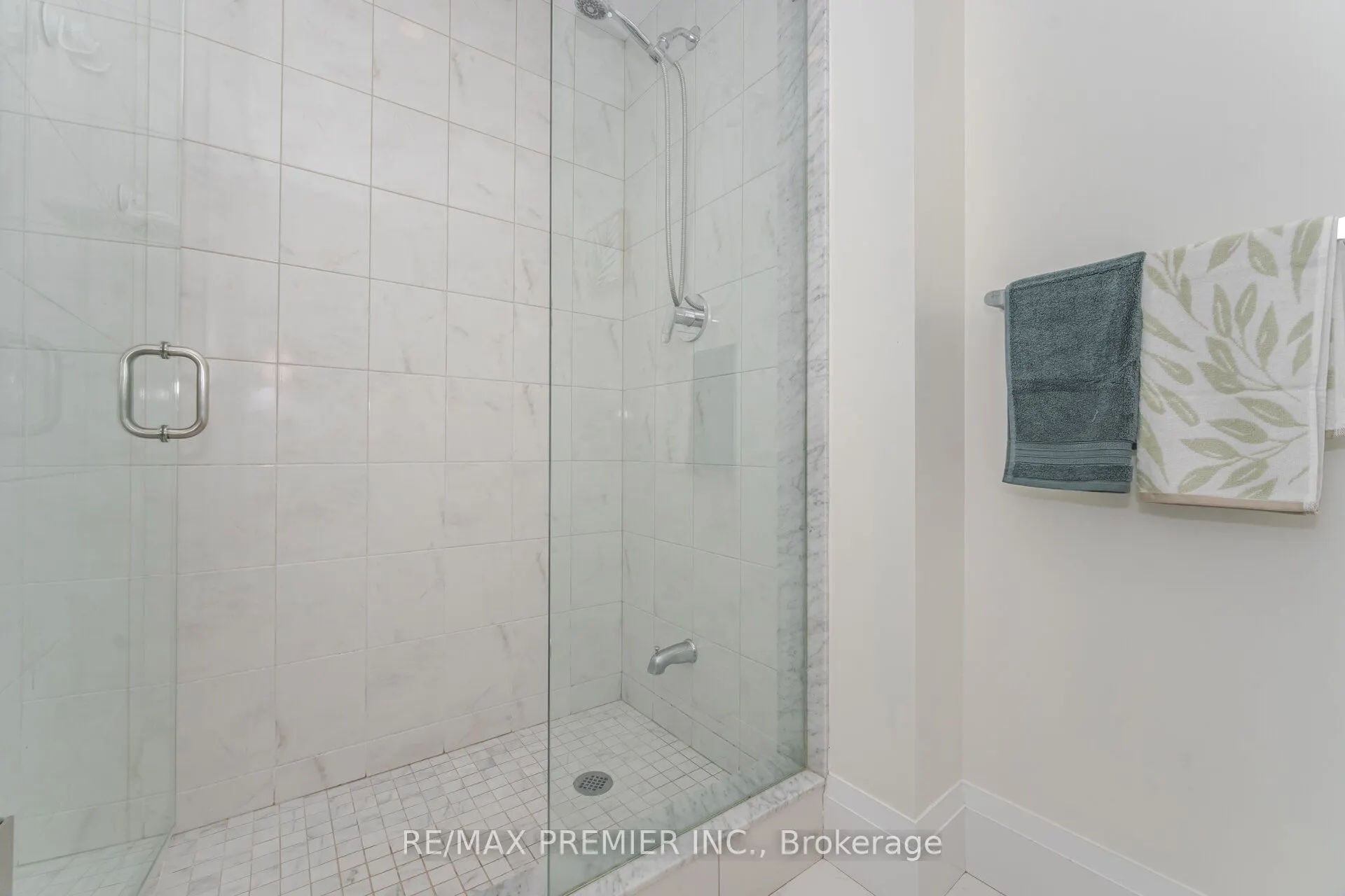 2800 KEELE Street, #TH 107