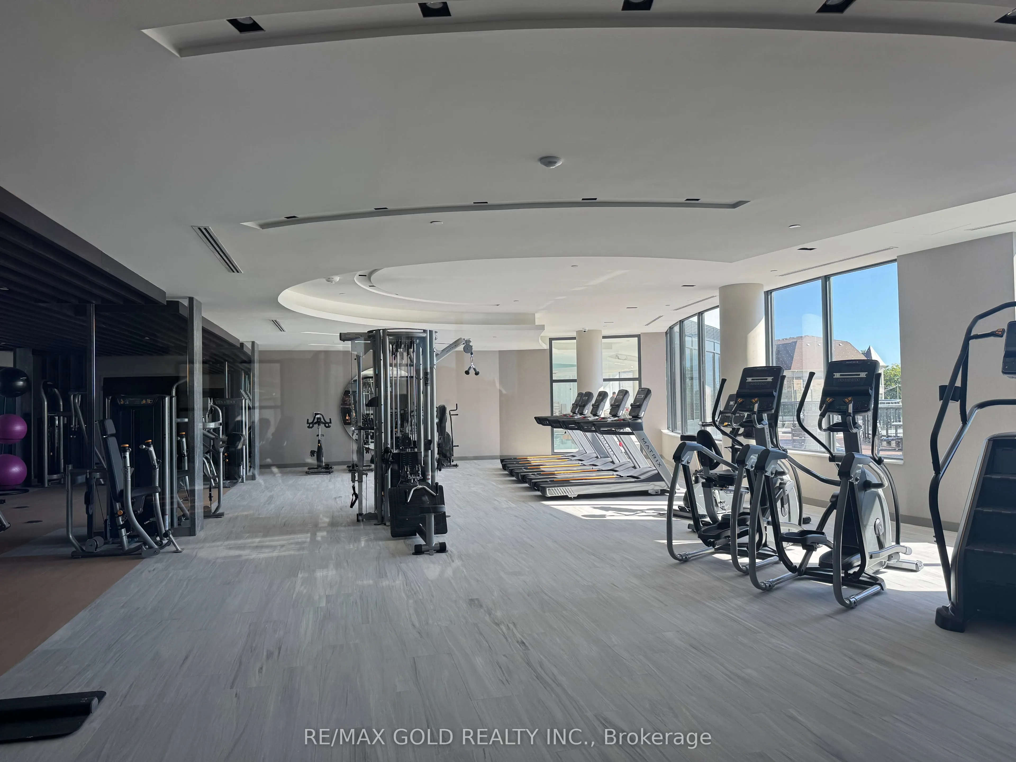 5105 Hurontario Street, #218