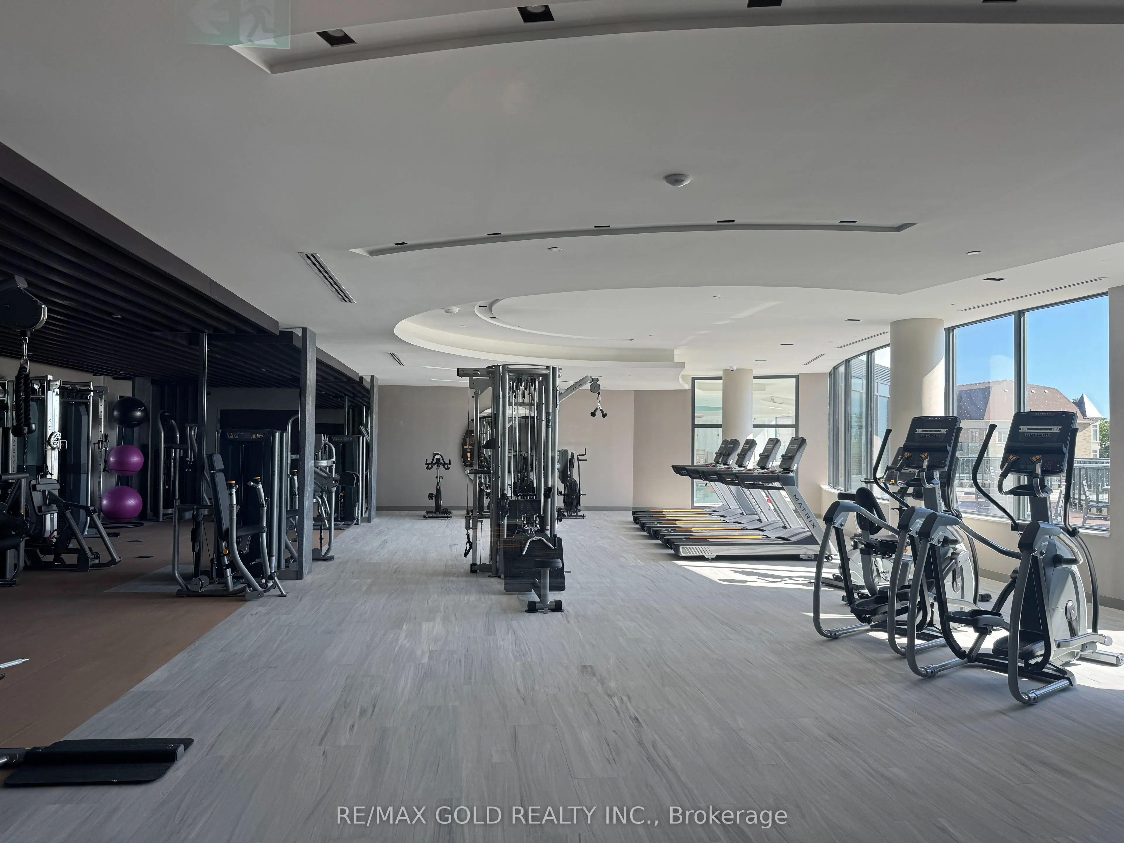 5105 Hurontario Street, #218