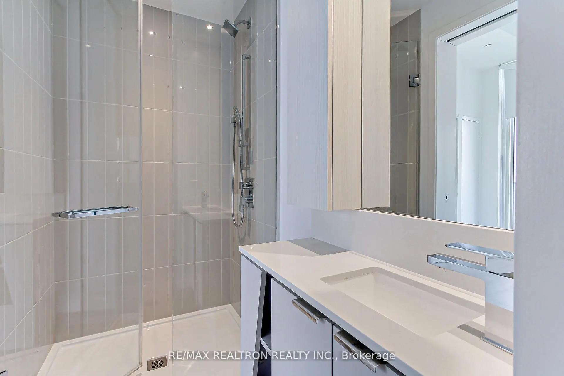 3883 Quartz Road, #4903