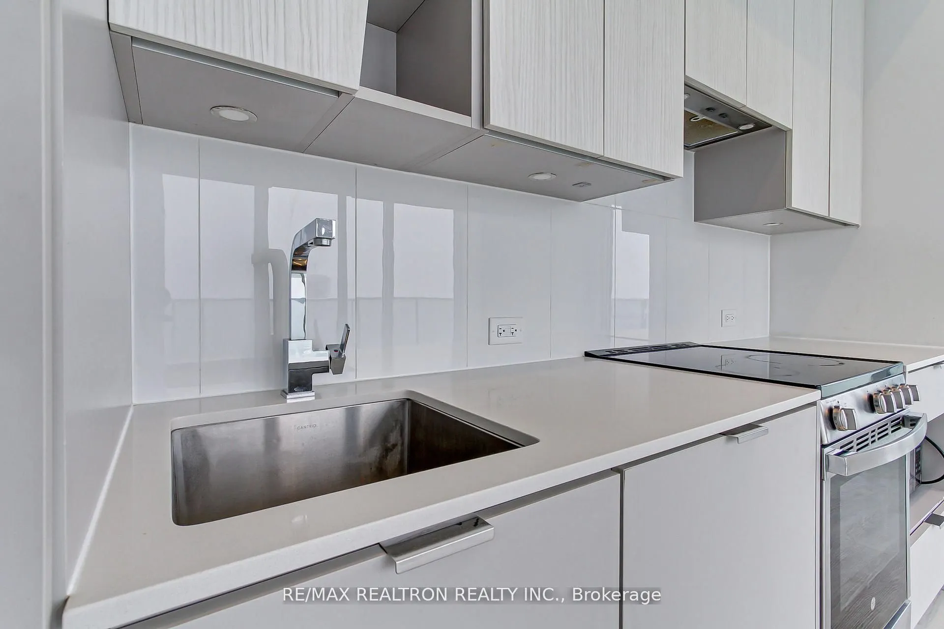 3883 Quartz Road, #4903