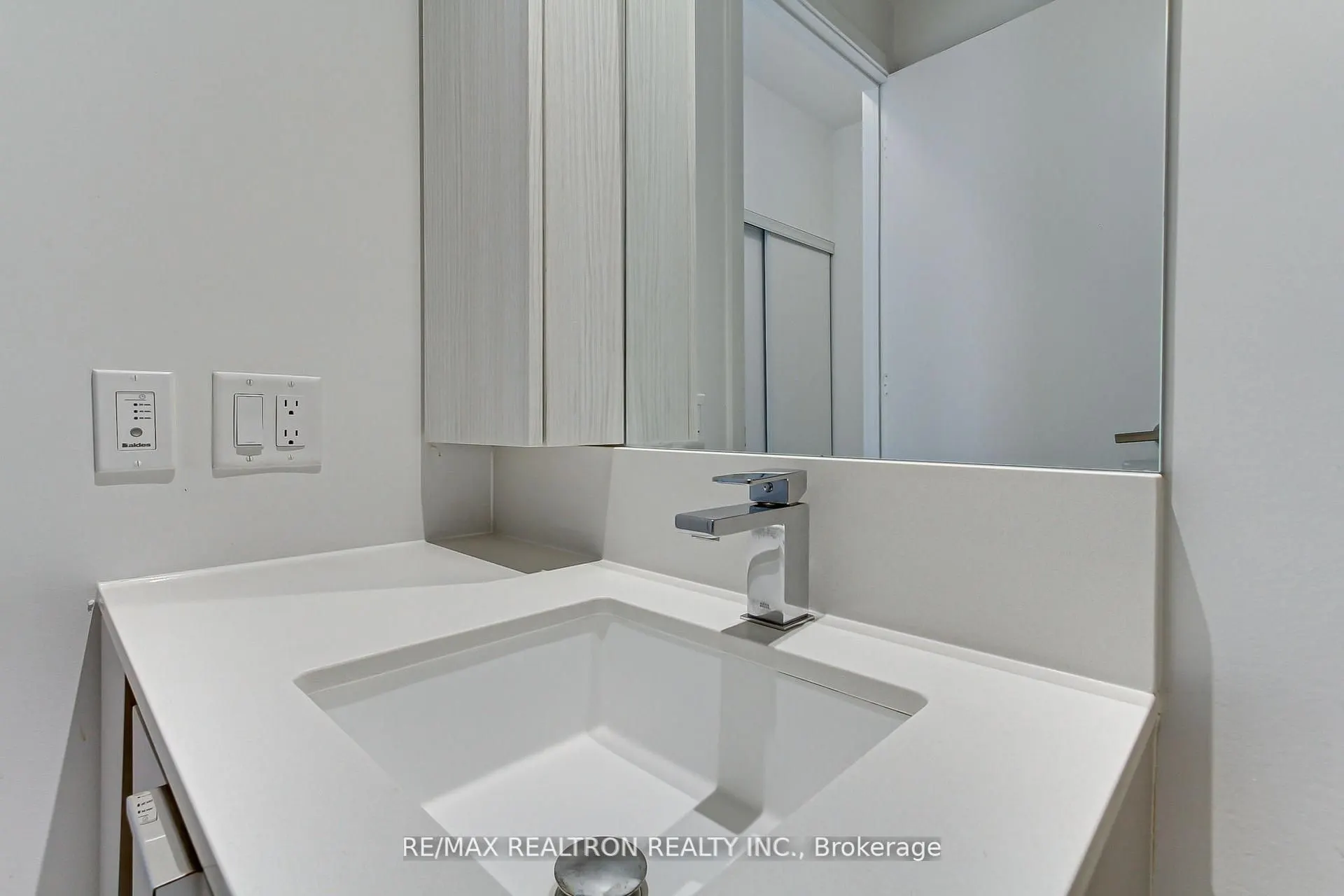 3883 Quartz Road, #4903