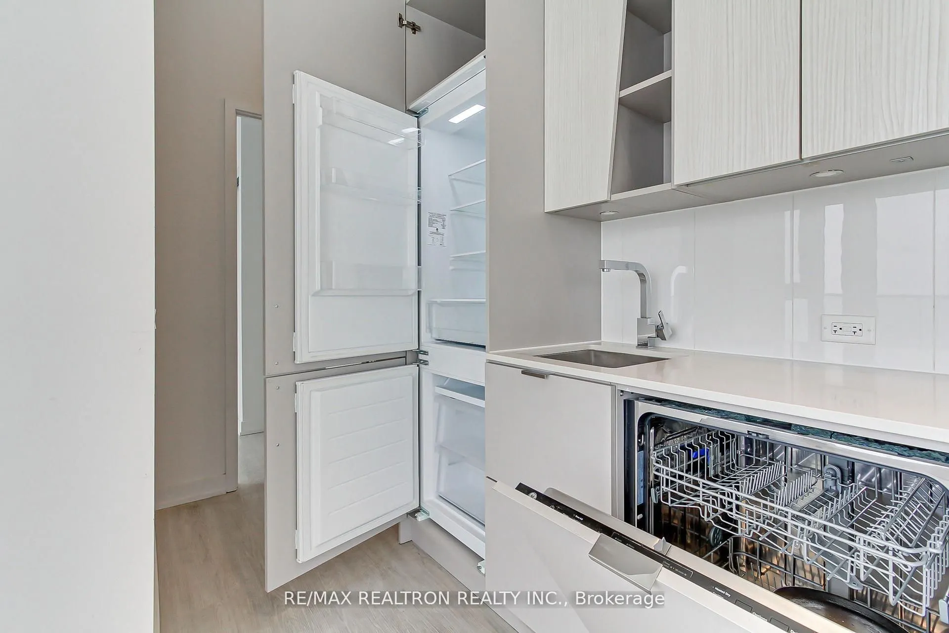 3883 Quartz Road, #4903