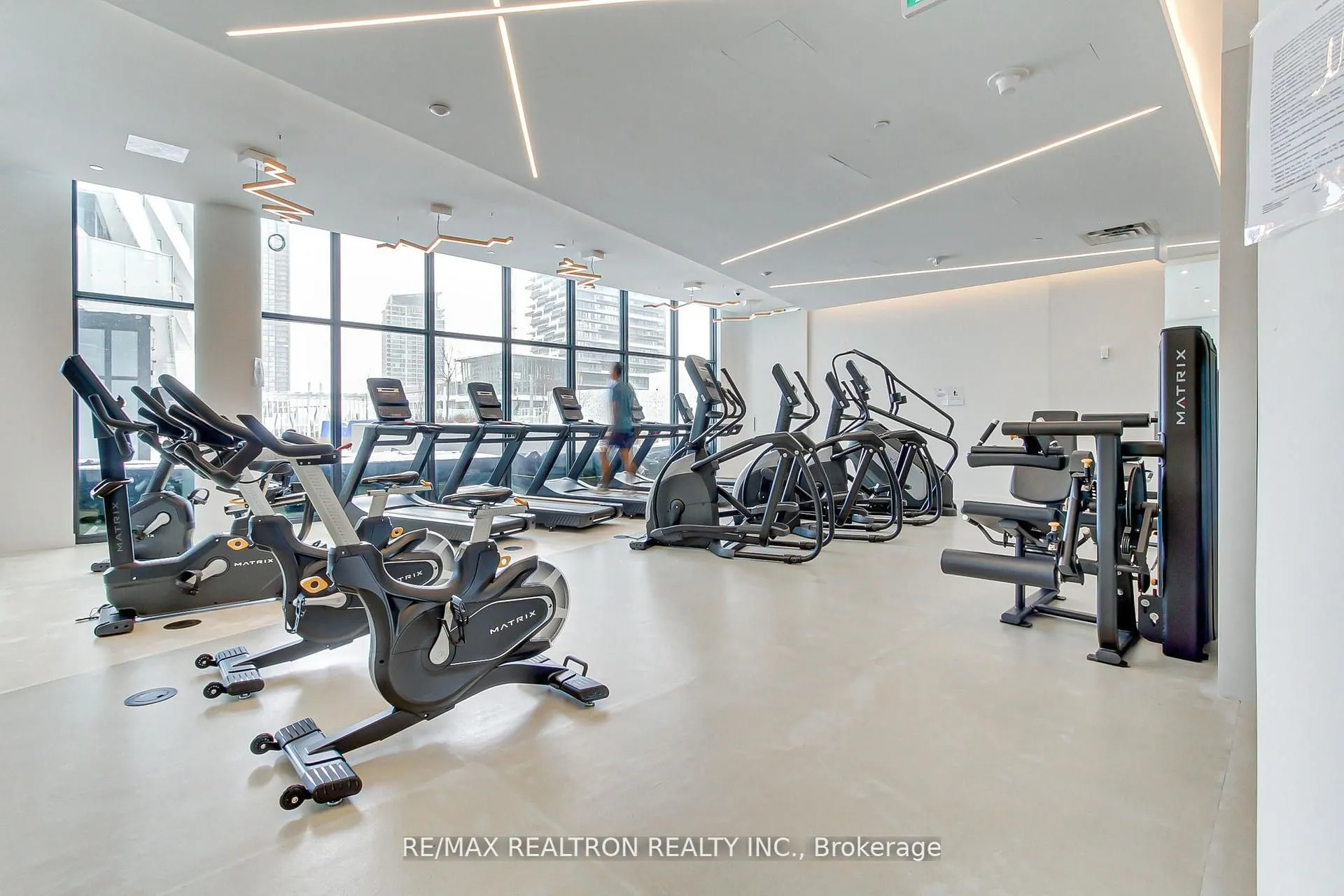 3883 Quartz Road, #4903