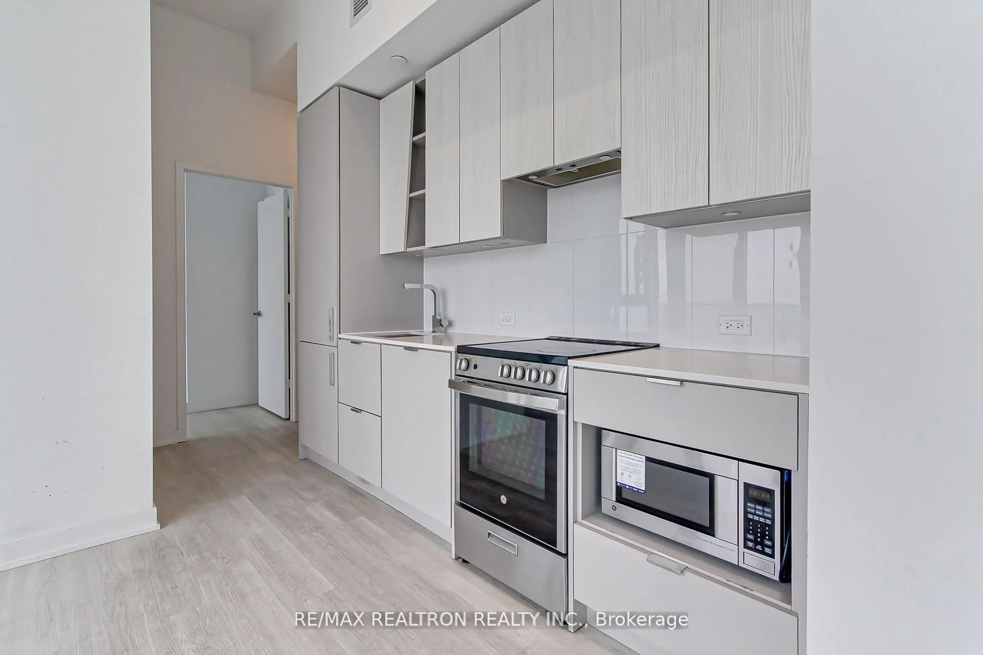 3883 Quartz Road, #4903