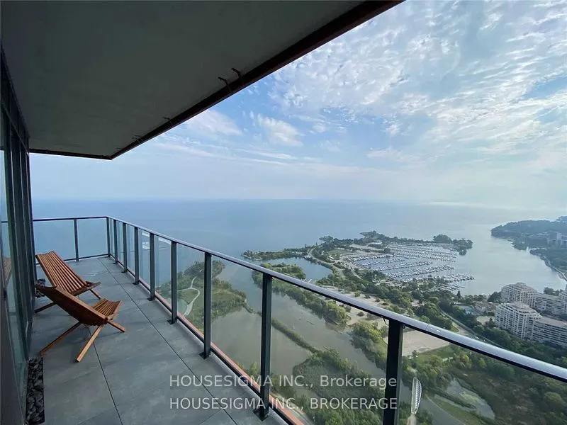 30 Shore Breeze Drive N, #5707