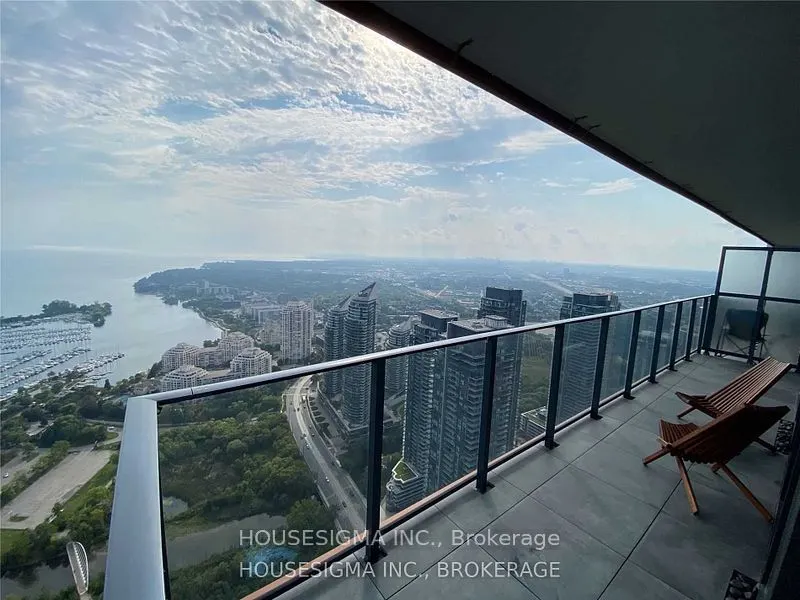 30 Shore Breeze Drive N, #5707