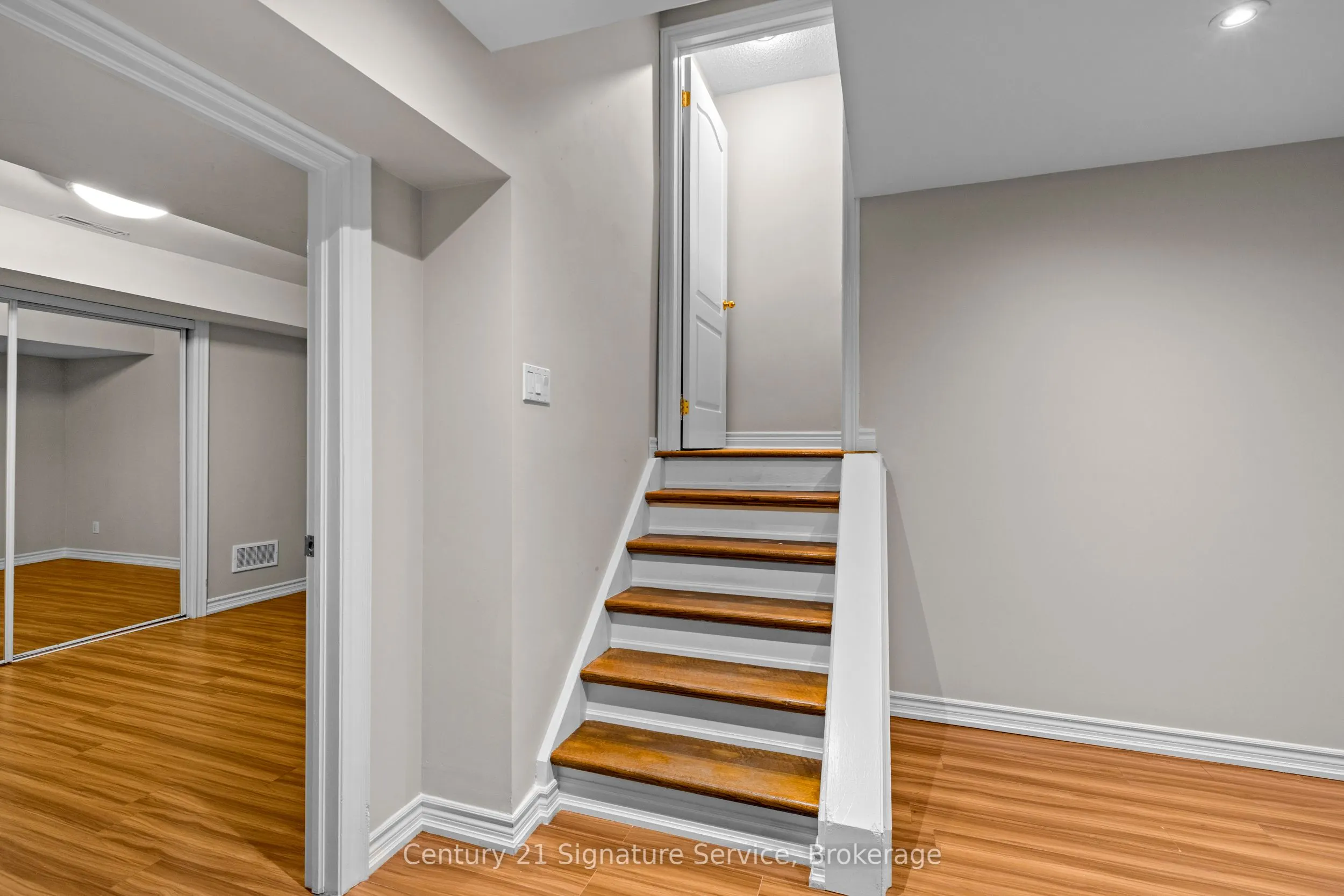 54 Millhouse Mews