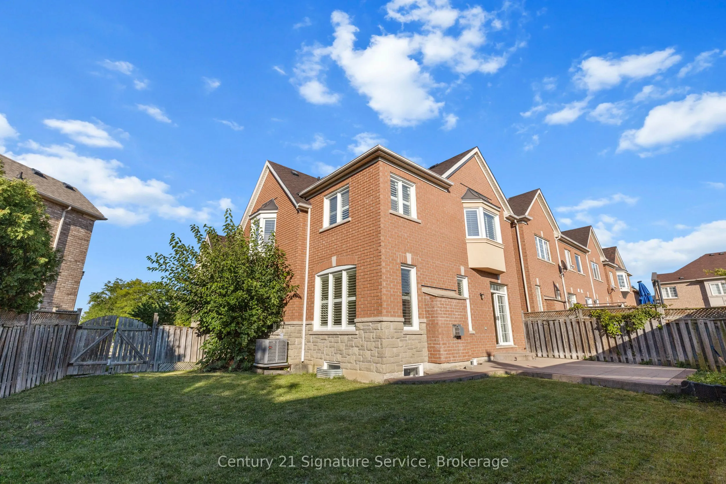 54 Millhouse Mews