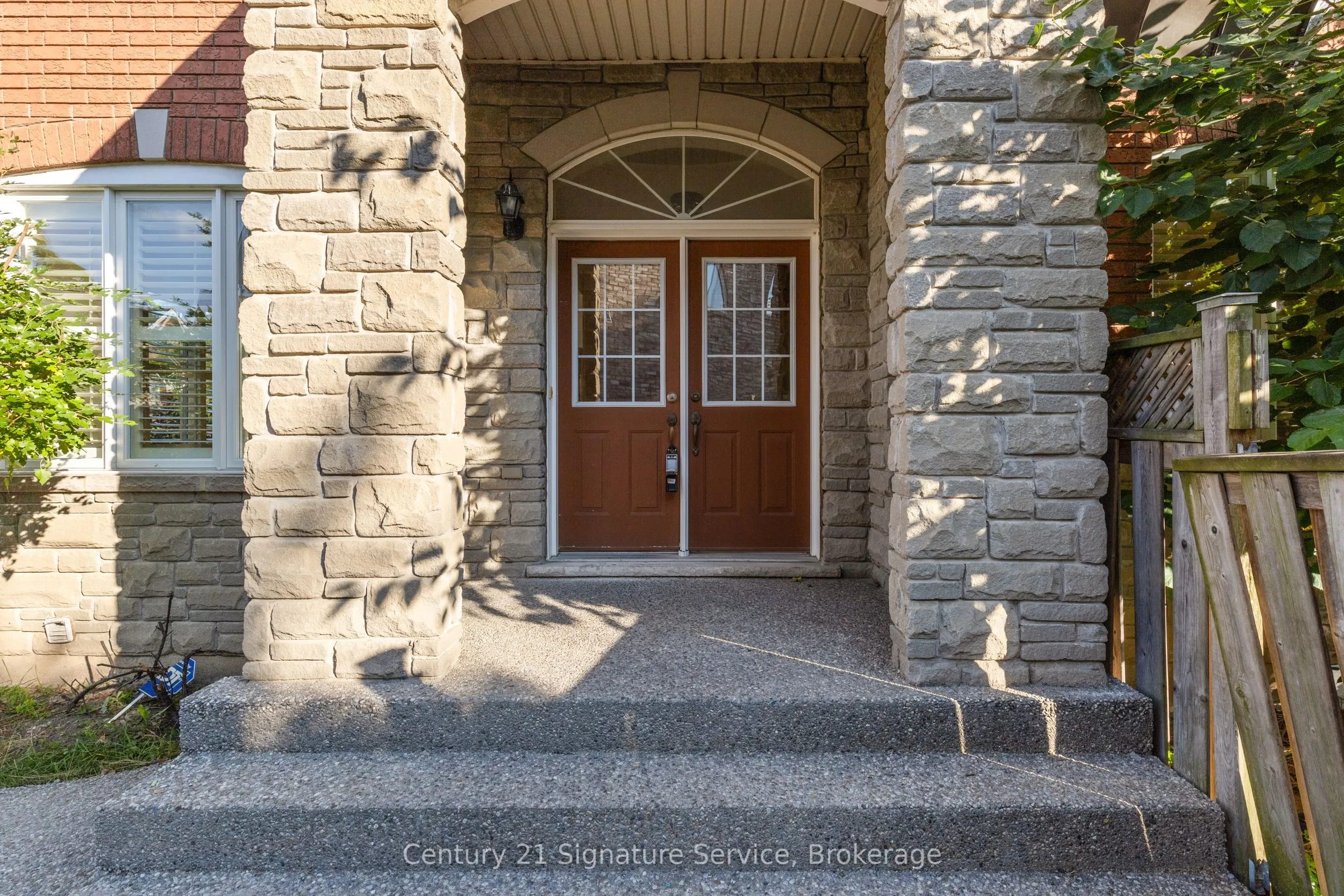 54 Millhouse Mews