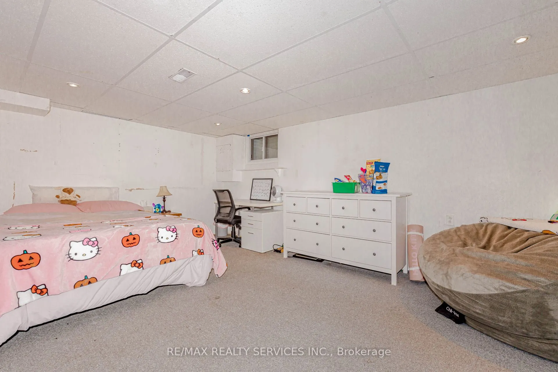 114 Foster Crescent, #114