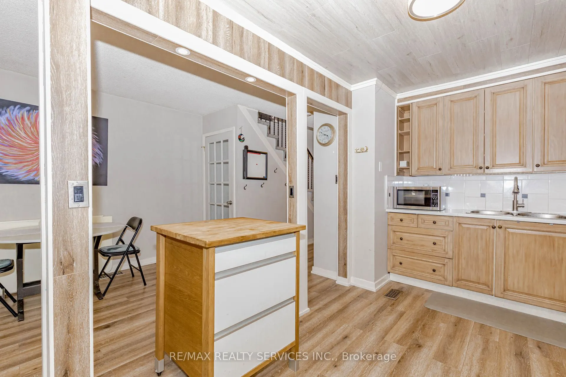 114 Foster Crescent, #114