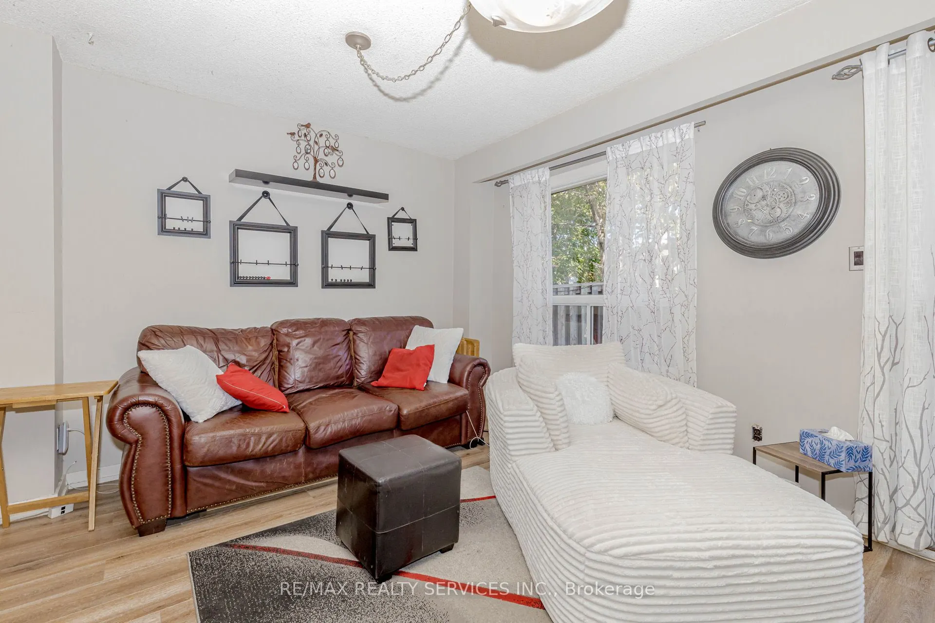 114 Foster Crescent, #114