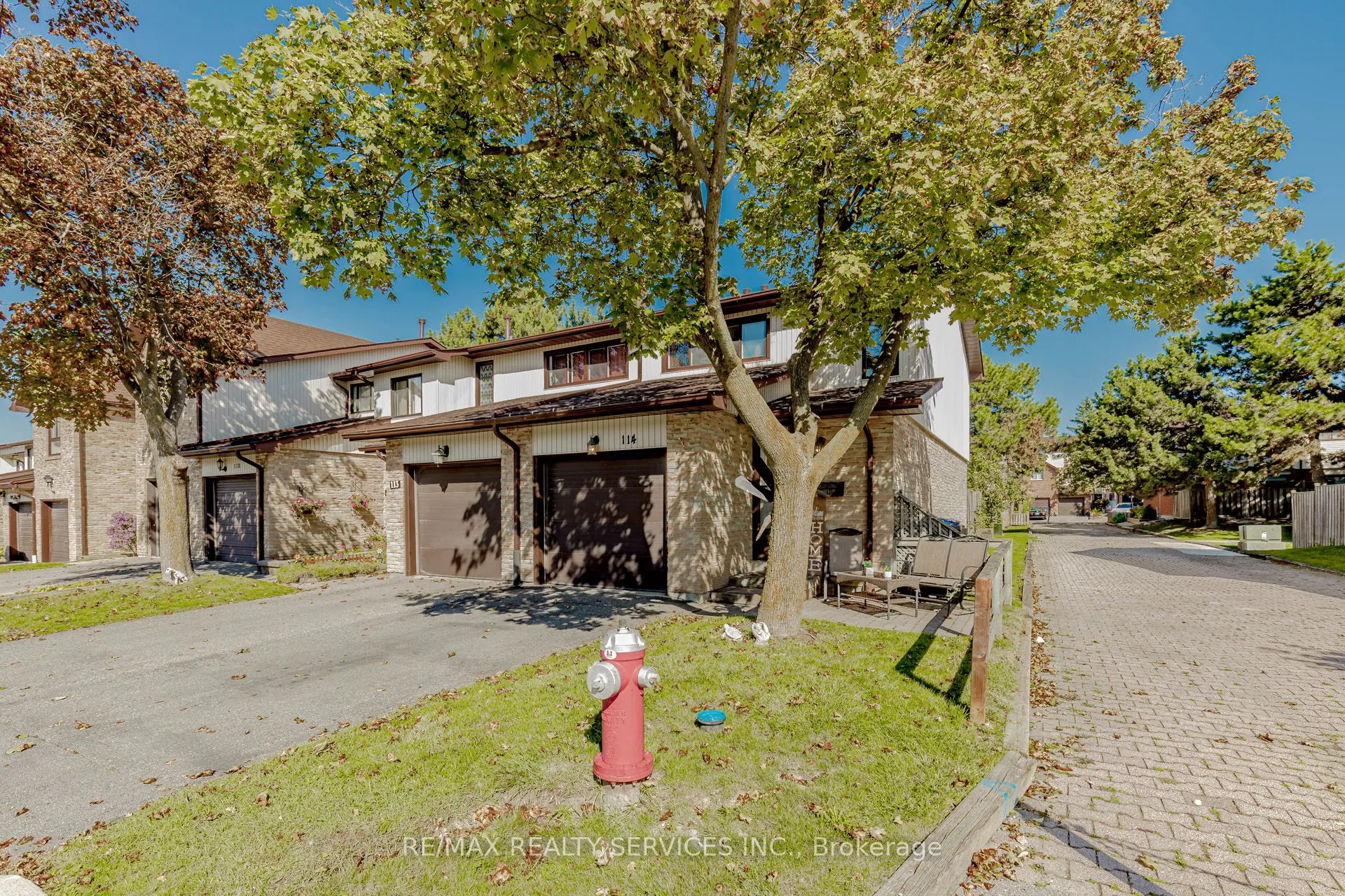 114 Foster Crescent, #114