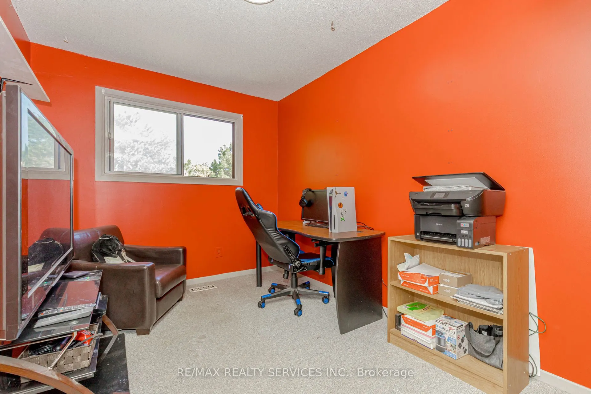 114 Foster Crescent, #114