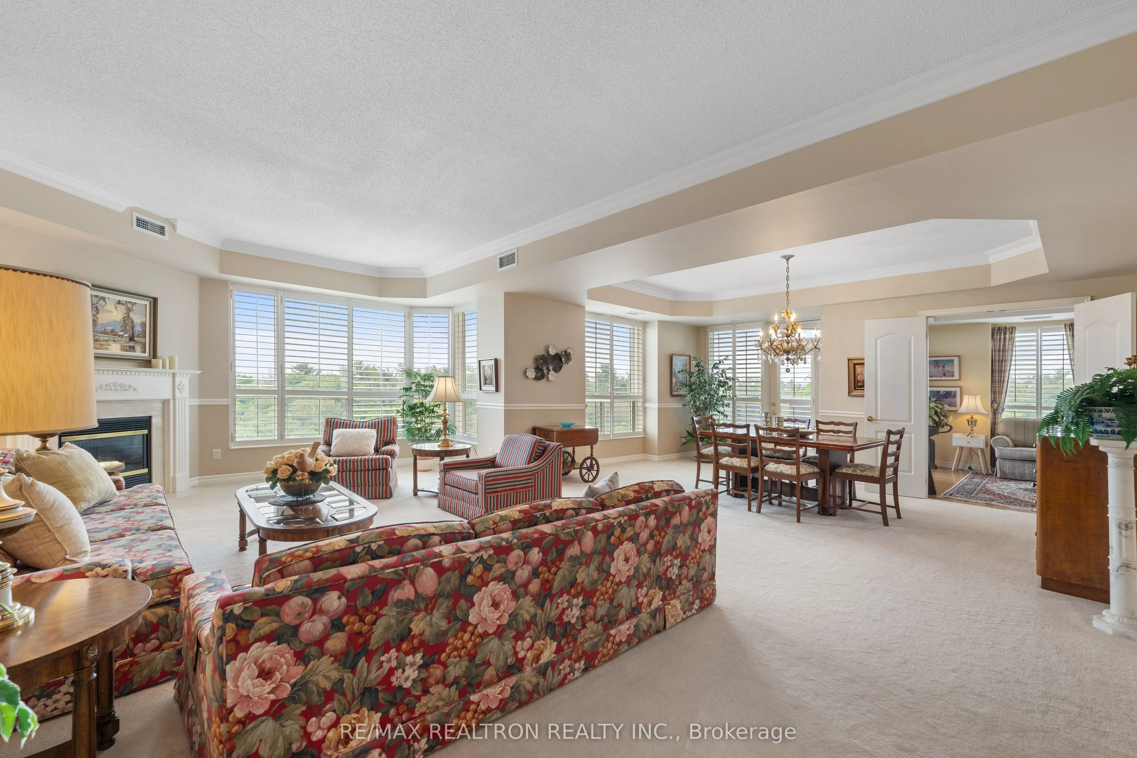 1900 The Collegeway, #1105