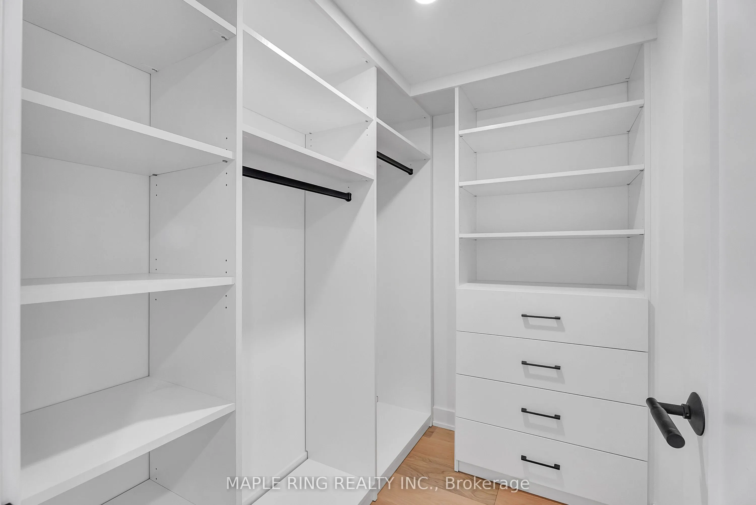 2489 Taunton Road, #101