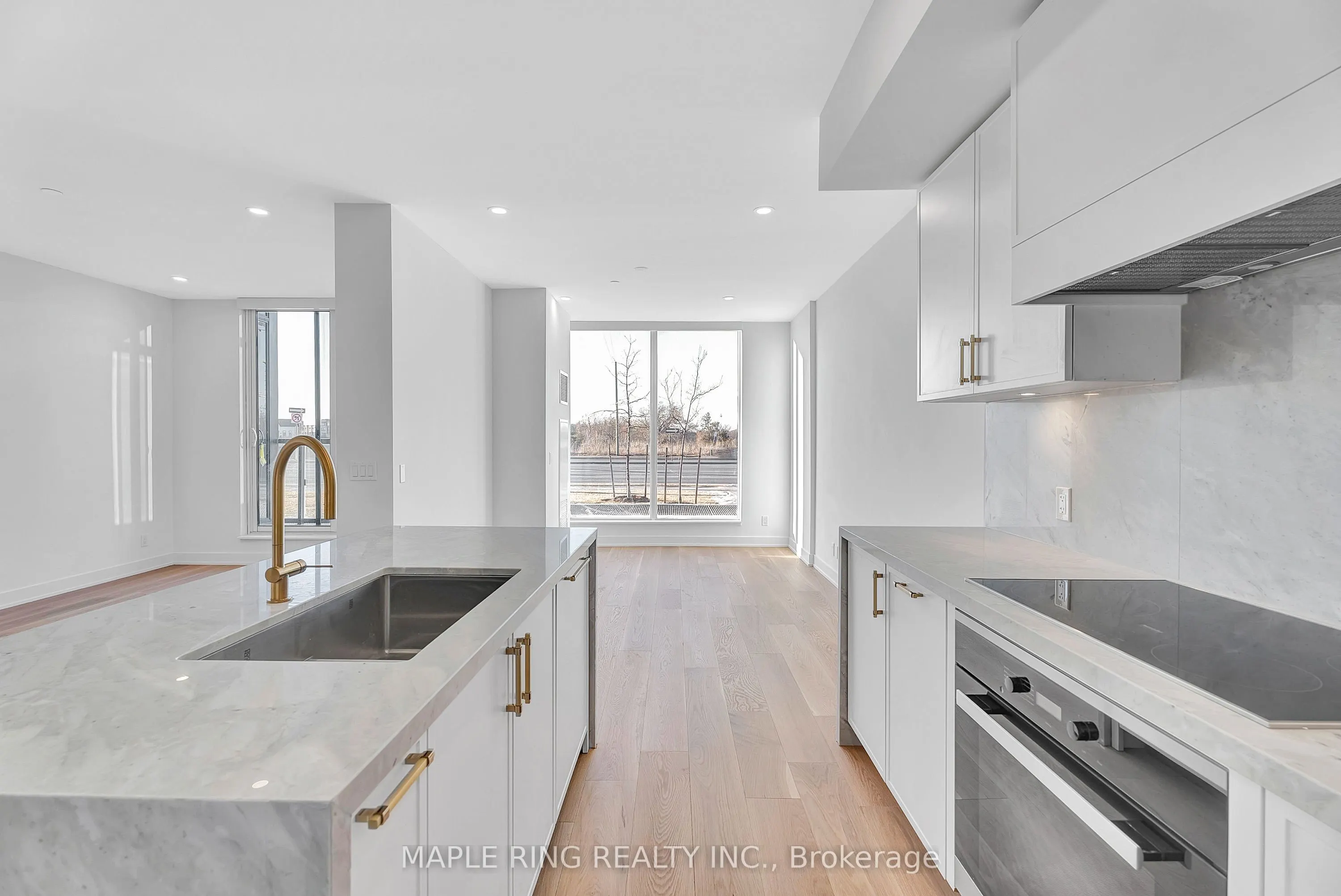 2489 Taunton Road, #101