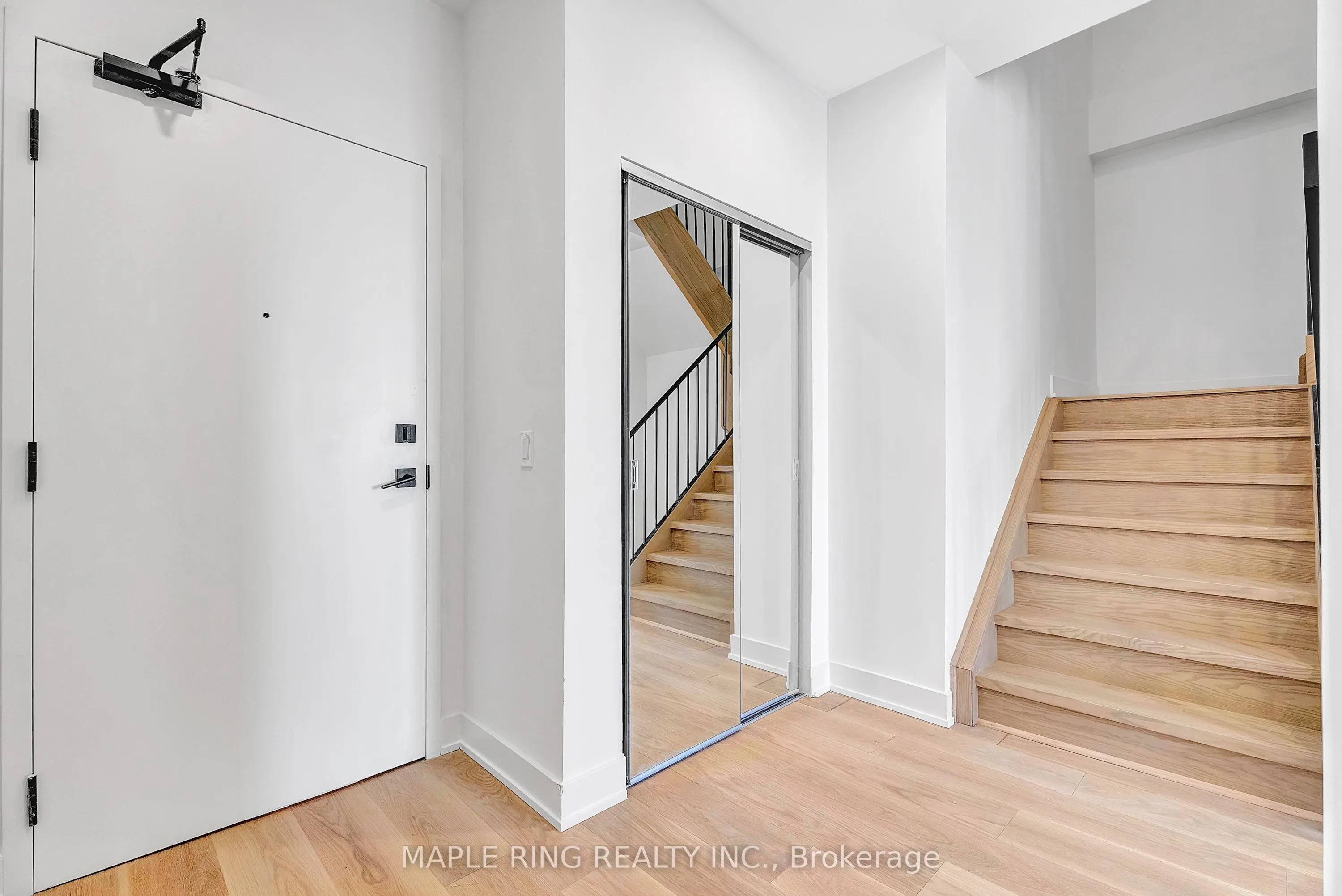 2489 Taunton Road, #101