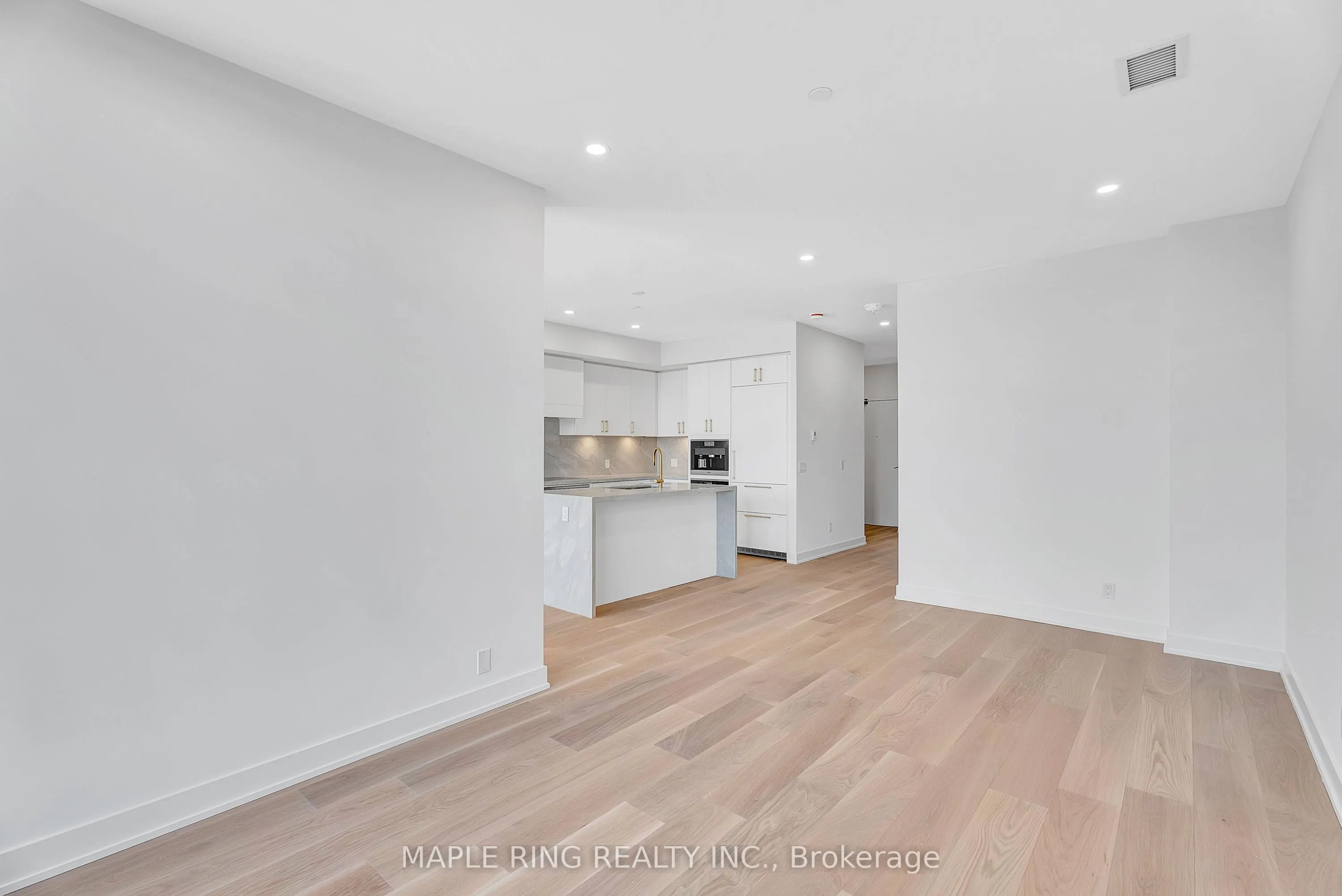 2489 Taunton Road, #101