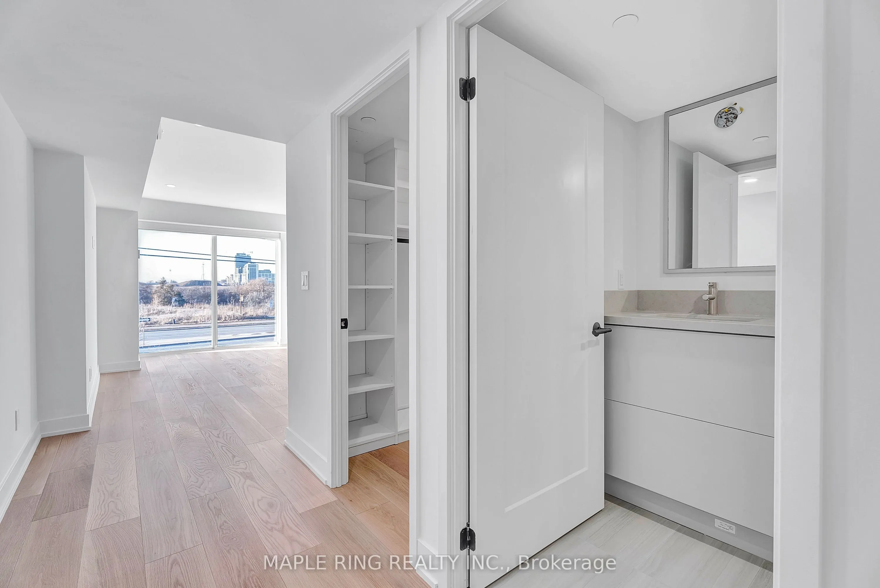 2489 Taunton Road, #101