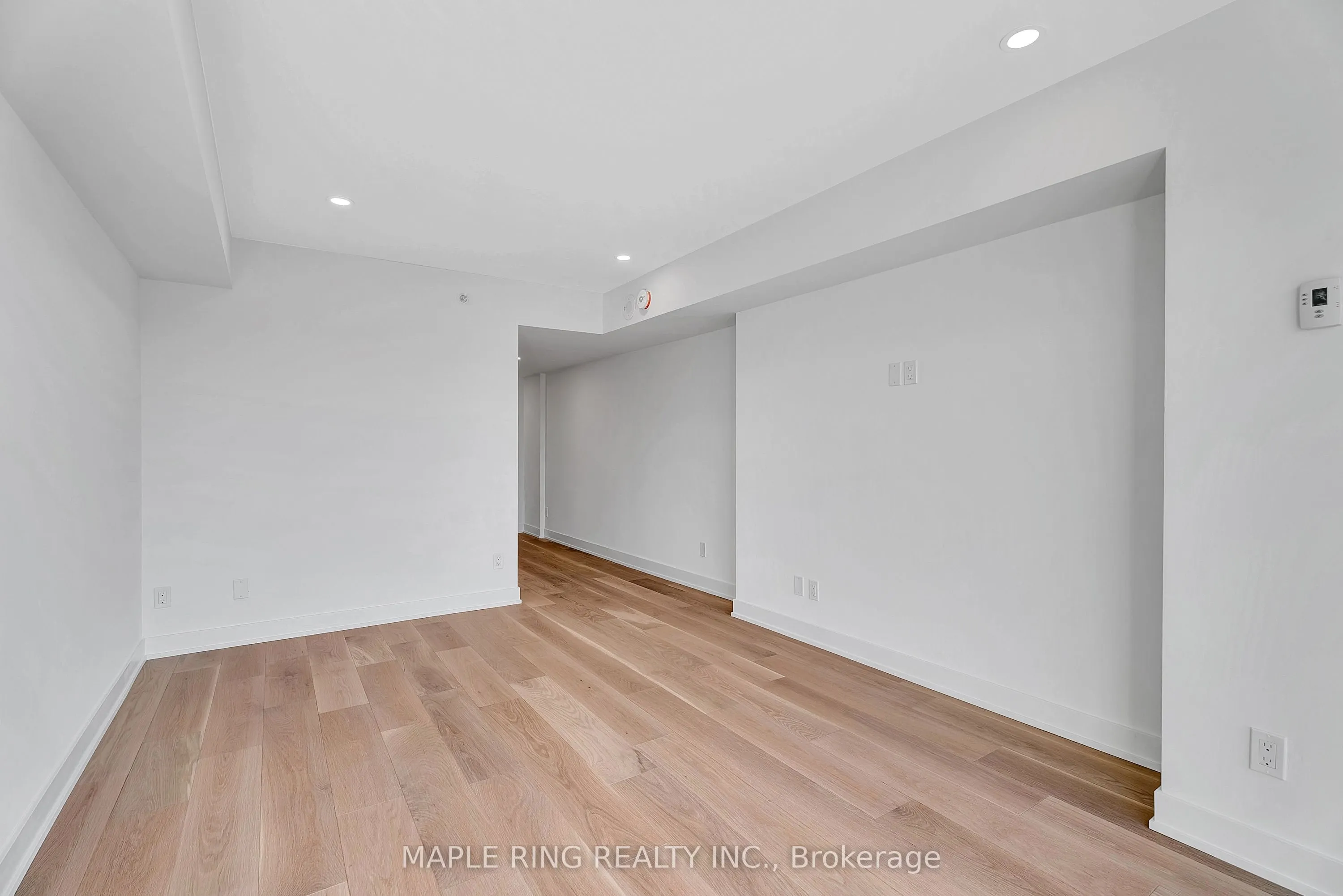 2489 Taunton Road, #101