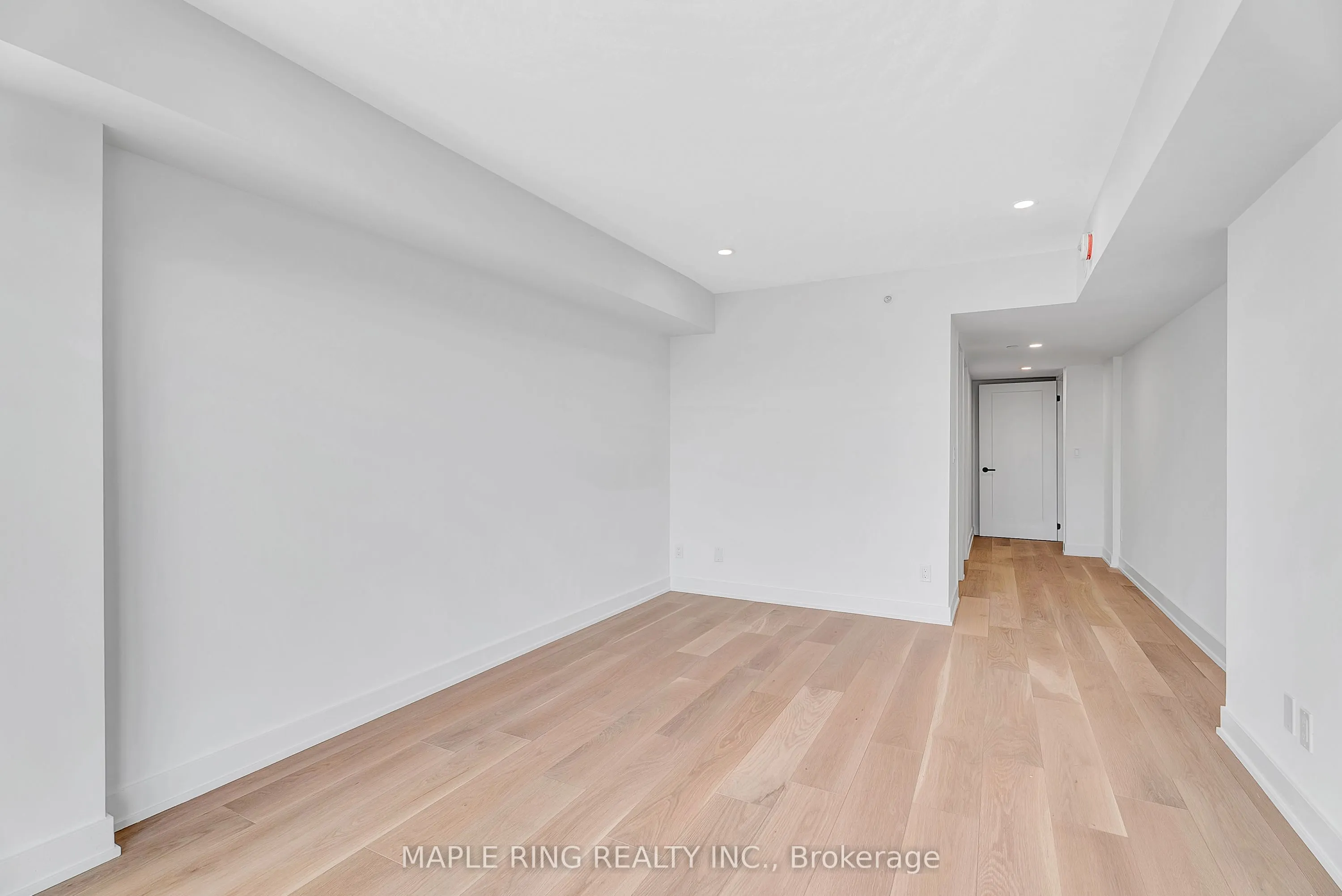 2489 Taunton Road, #101