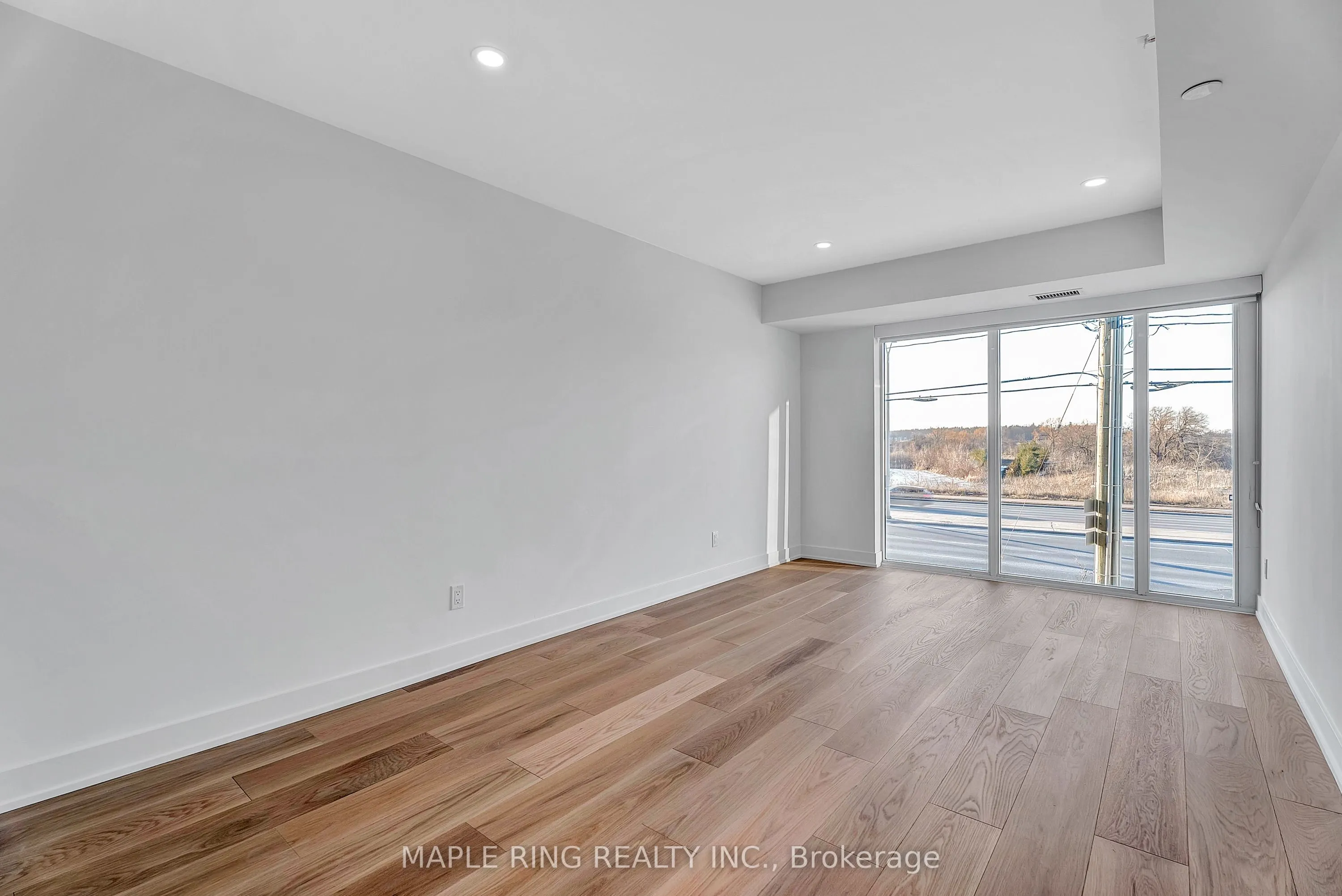 2489 Taunton Road, #101