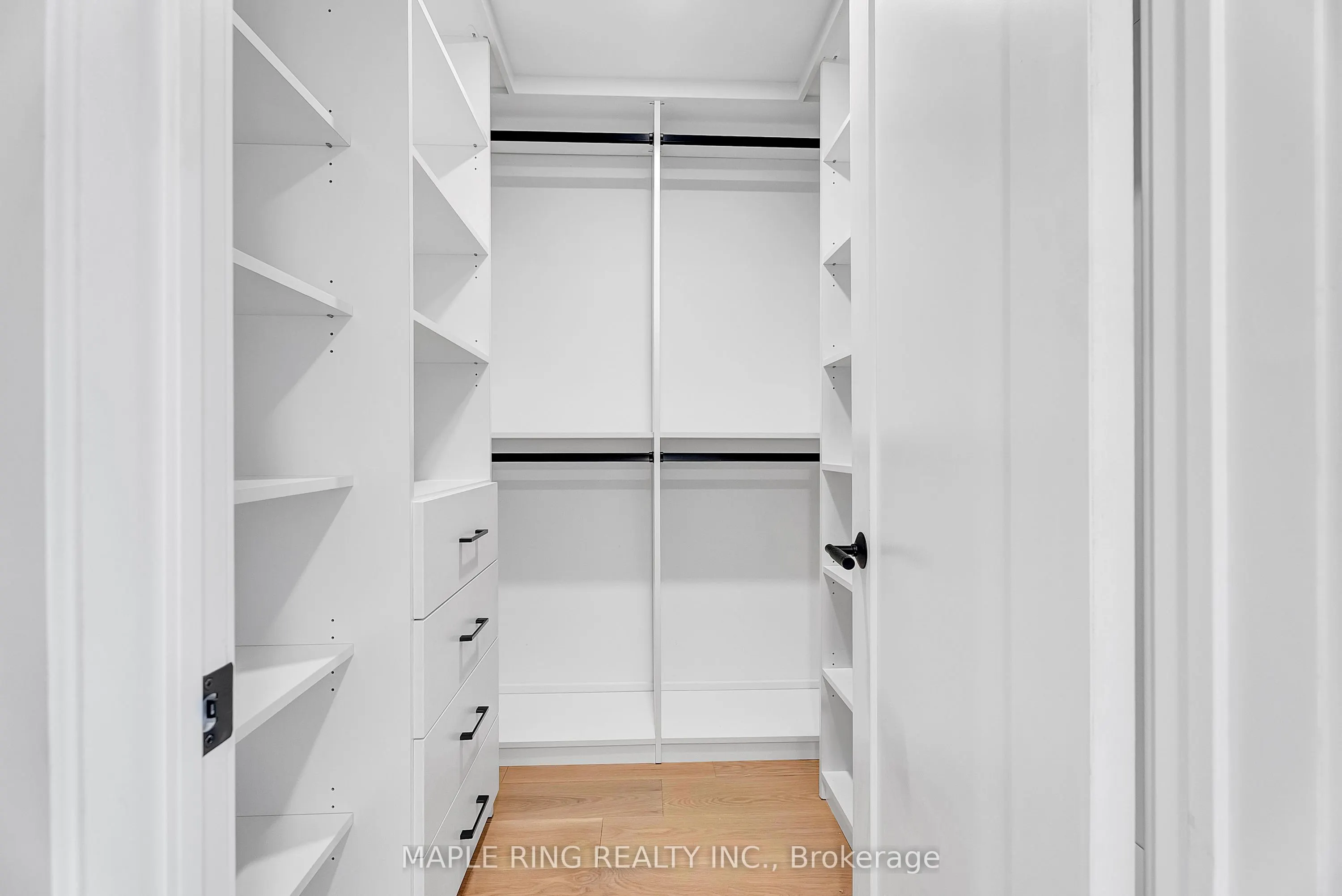 2489 Taunton Road, #101