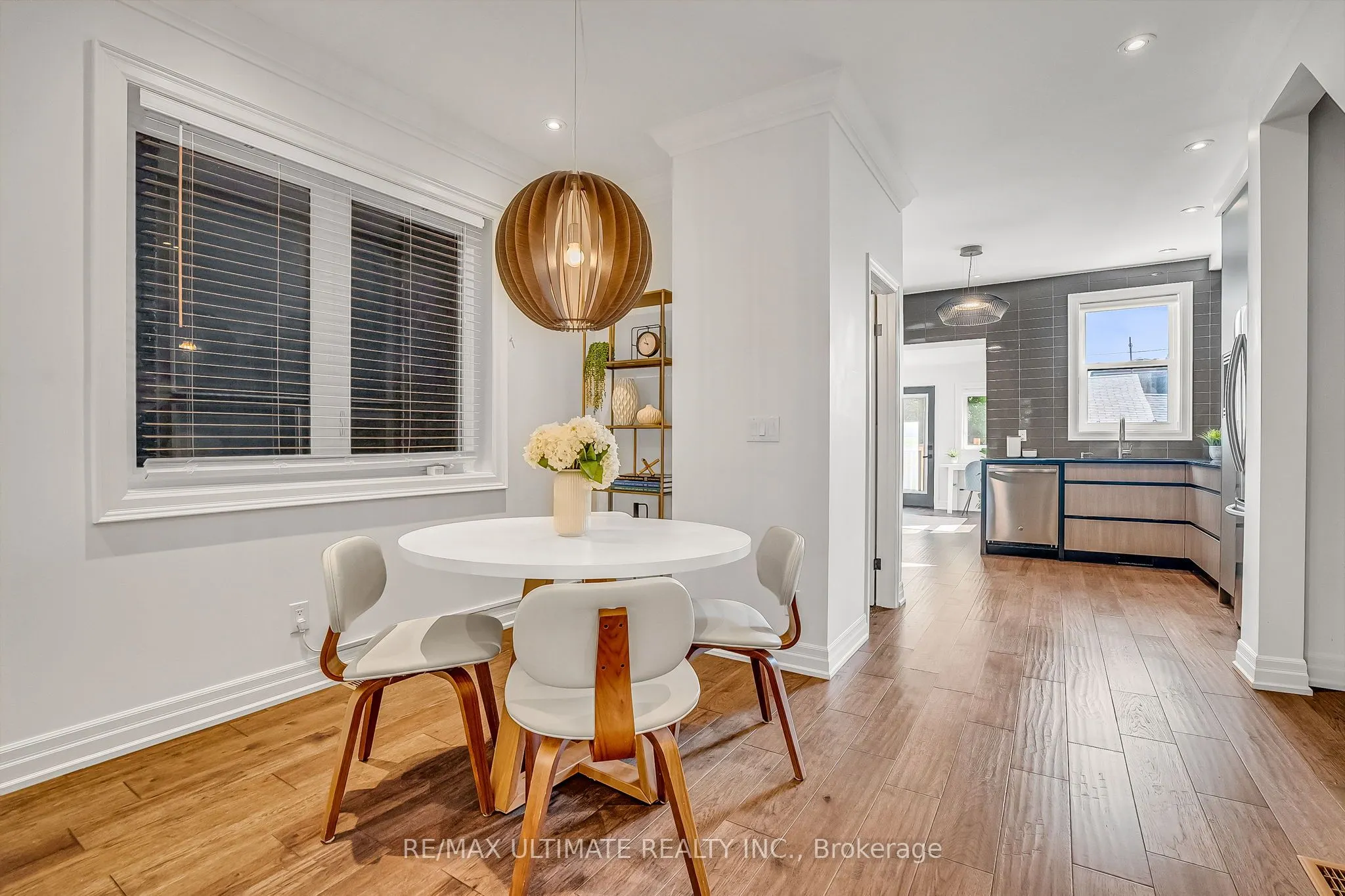 963 Lansdowne Avenue, #Main