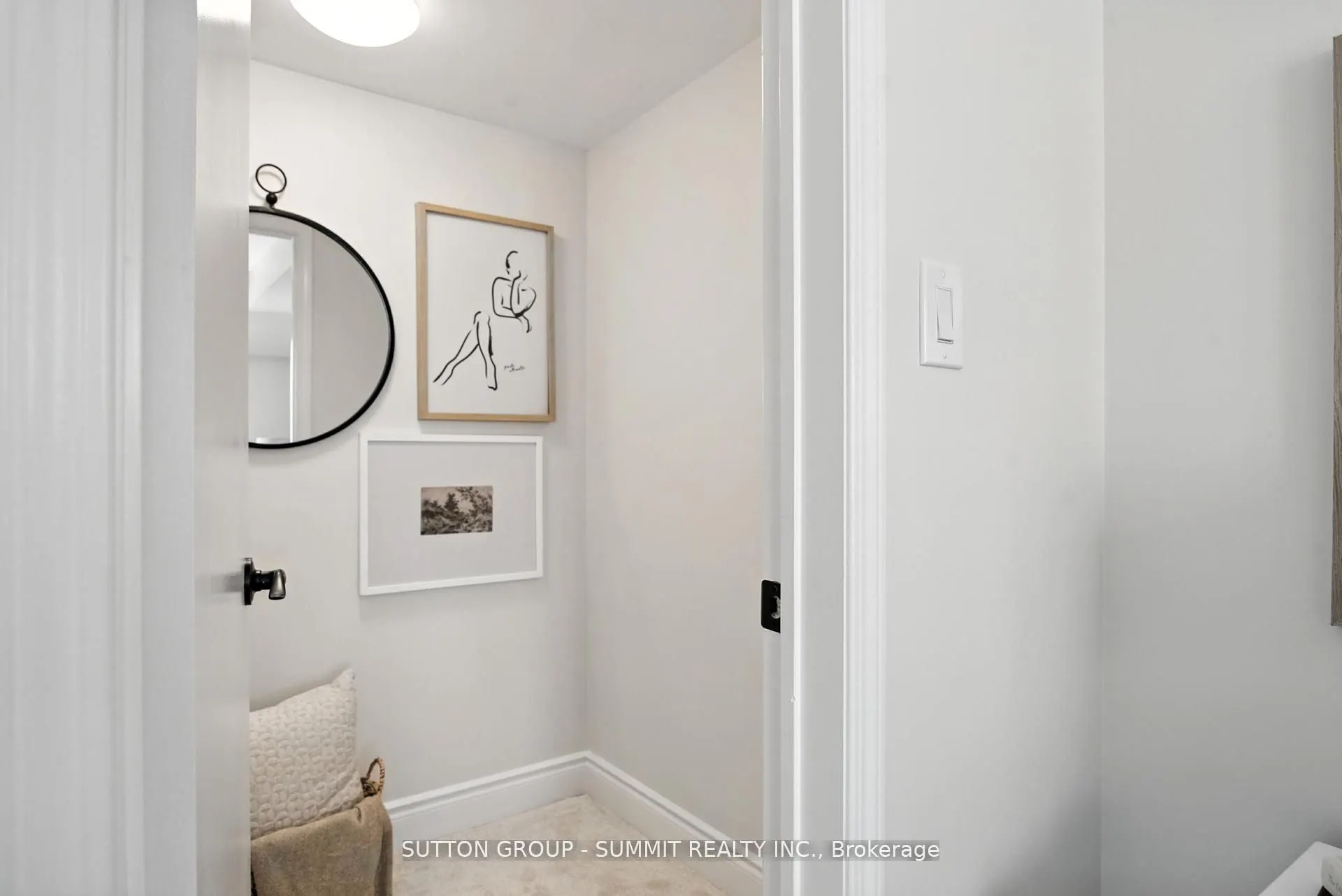 18 Laidlaw Street, #1026