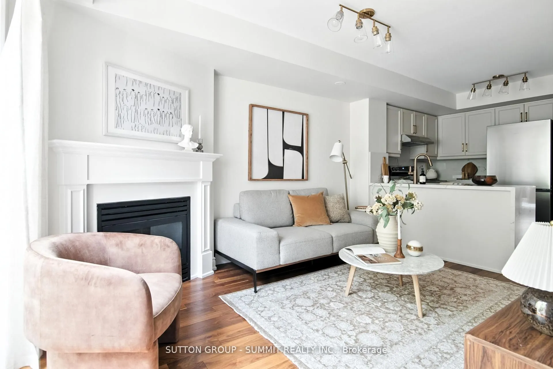 18 Laidlaw Street, #1026