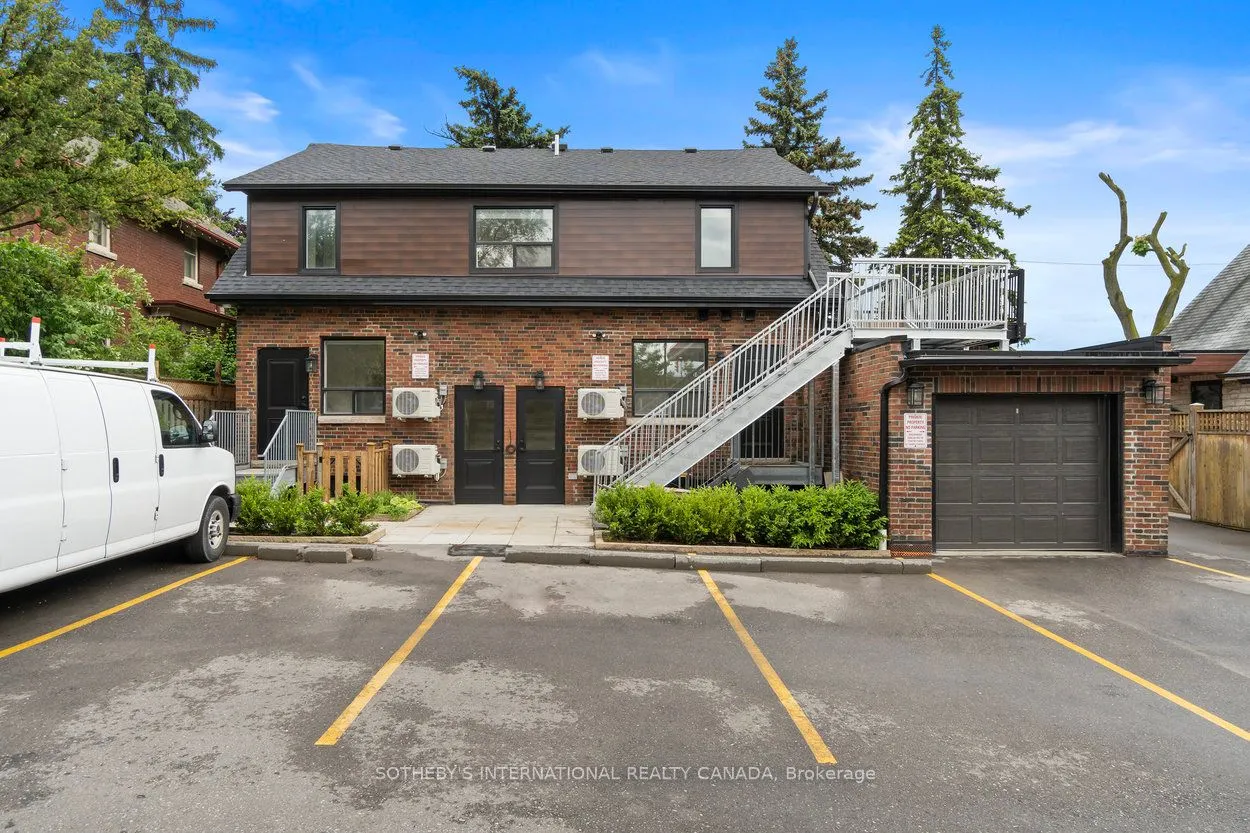 44 Larkin Avenue E, #Lower