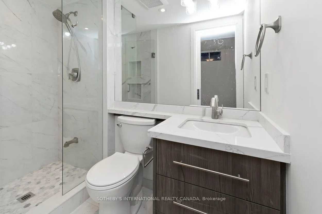 44 Larkin Avenue E, #Lower