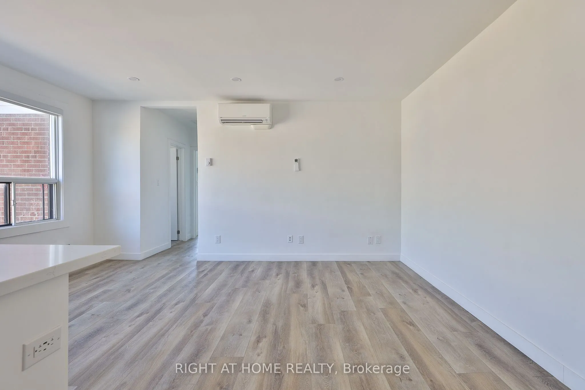 2841 Keele Street, #8