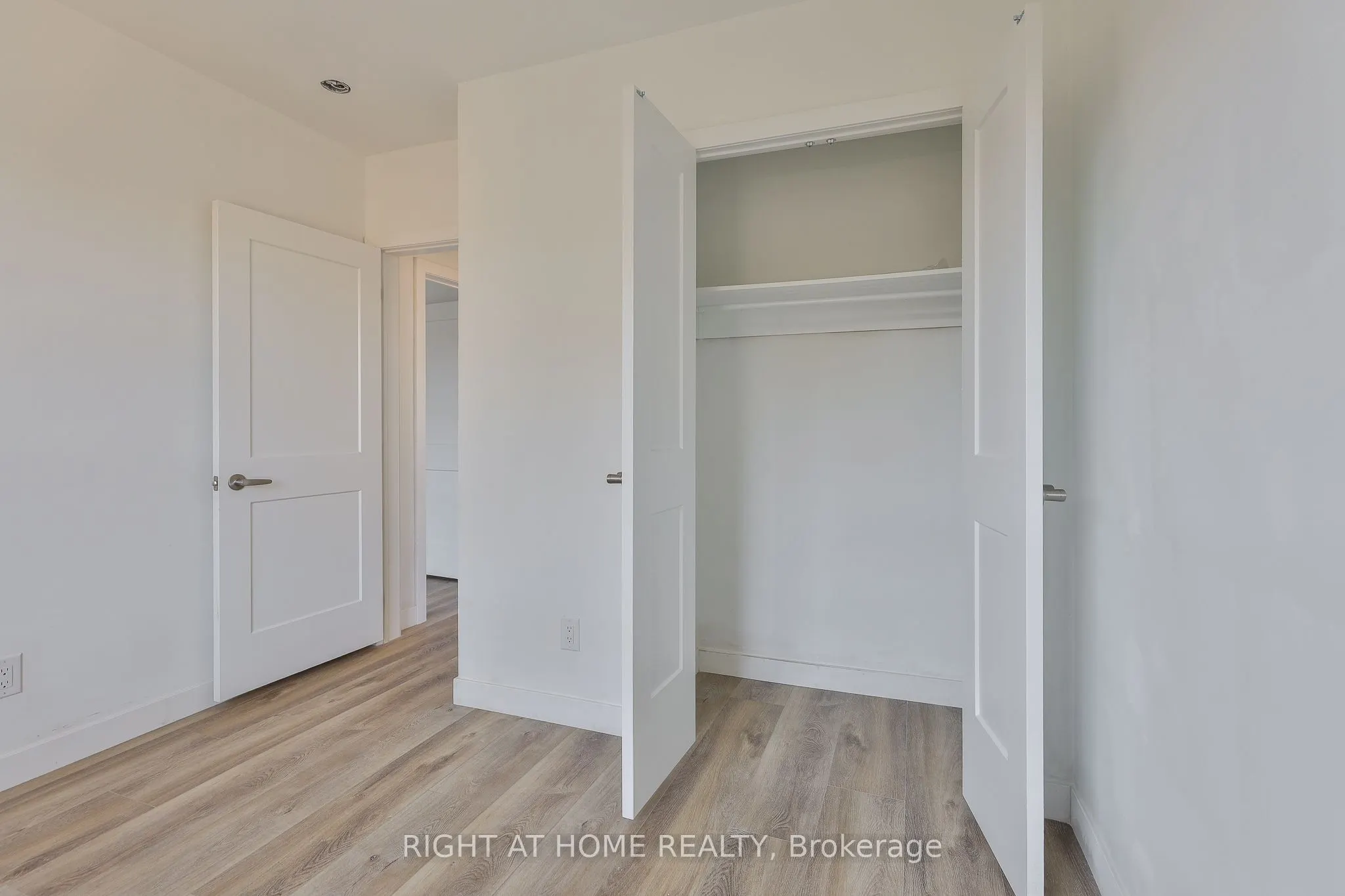 2841 Keele Street, #8