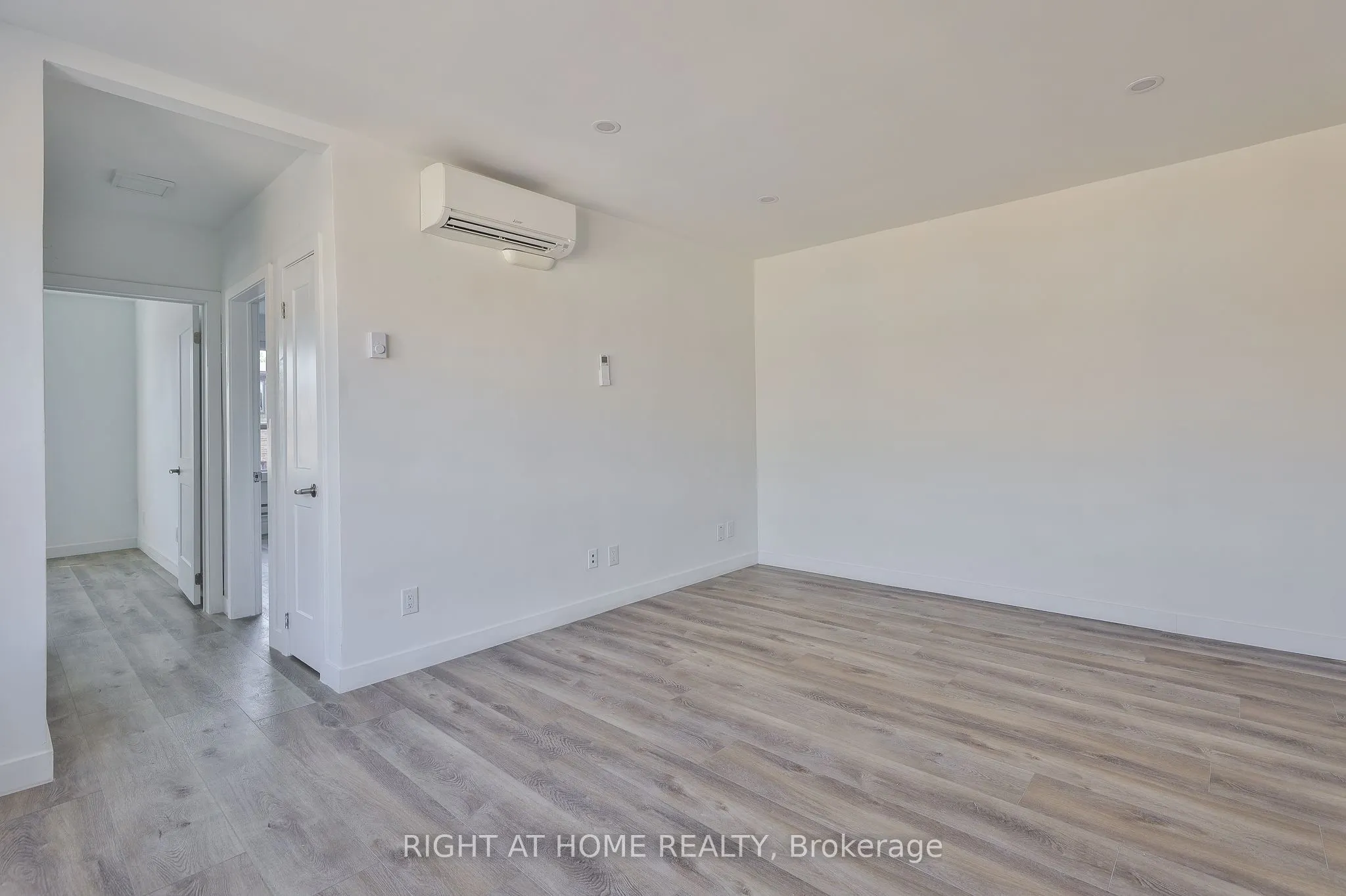 2841 Keele Street, #8