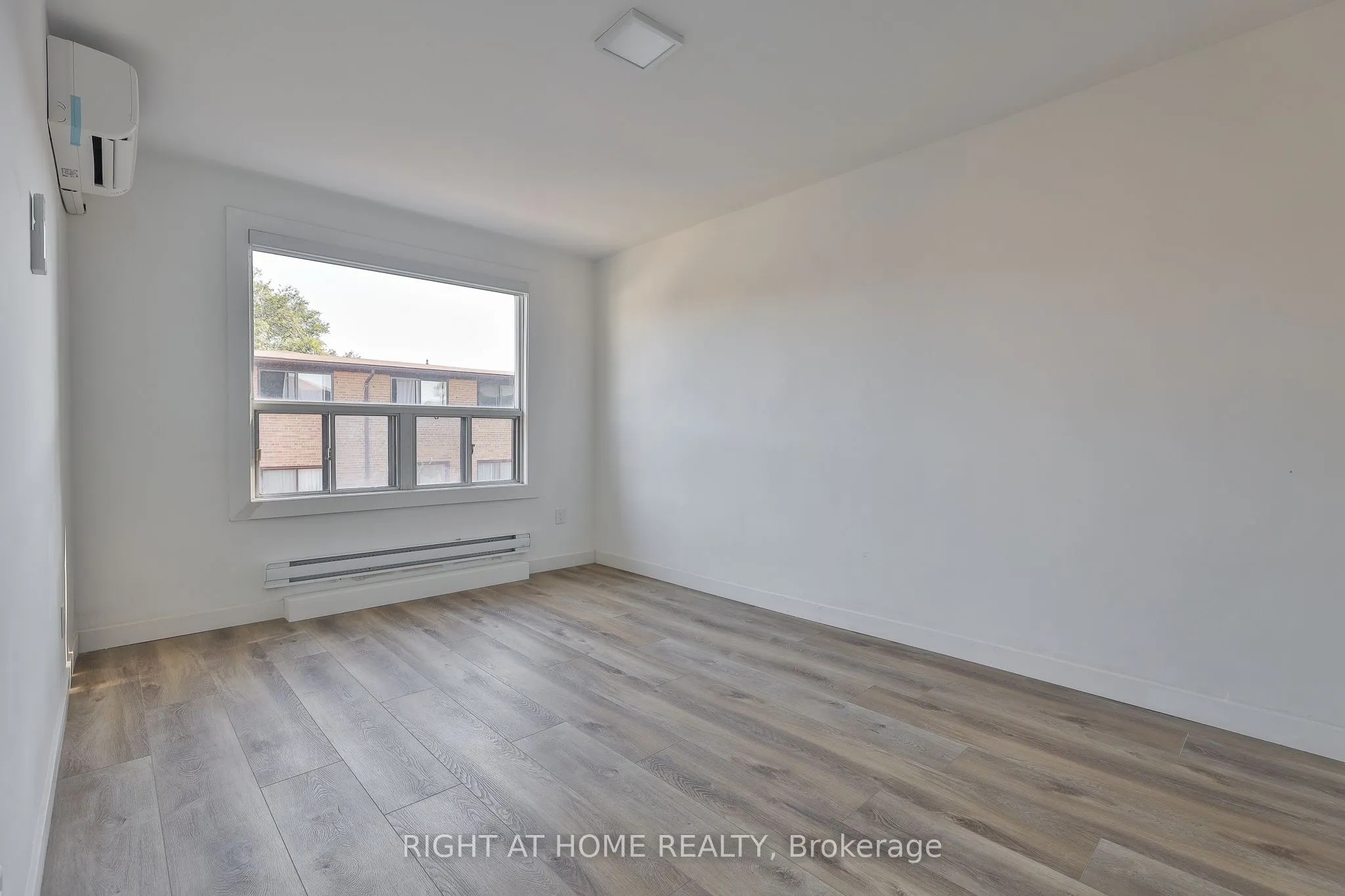 2841 Keele Street, #8