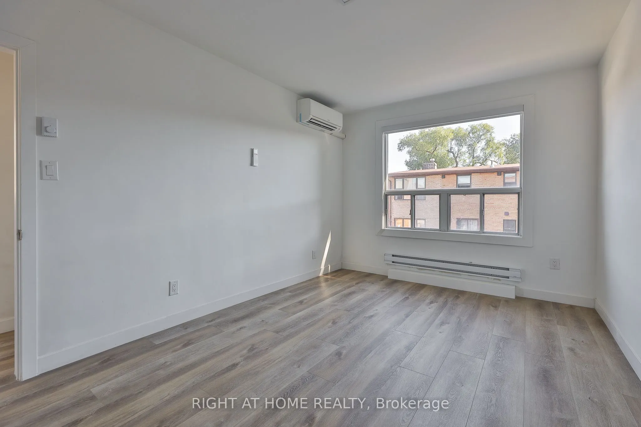 2841 Keele Street, #8