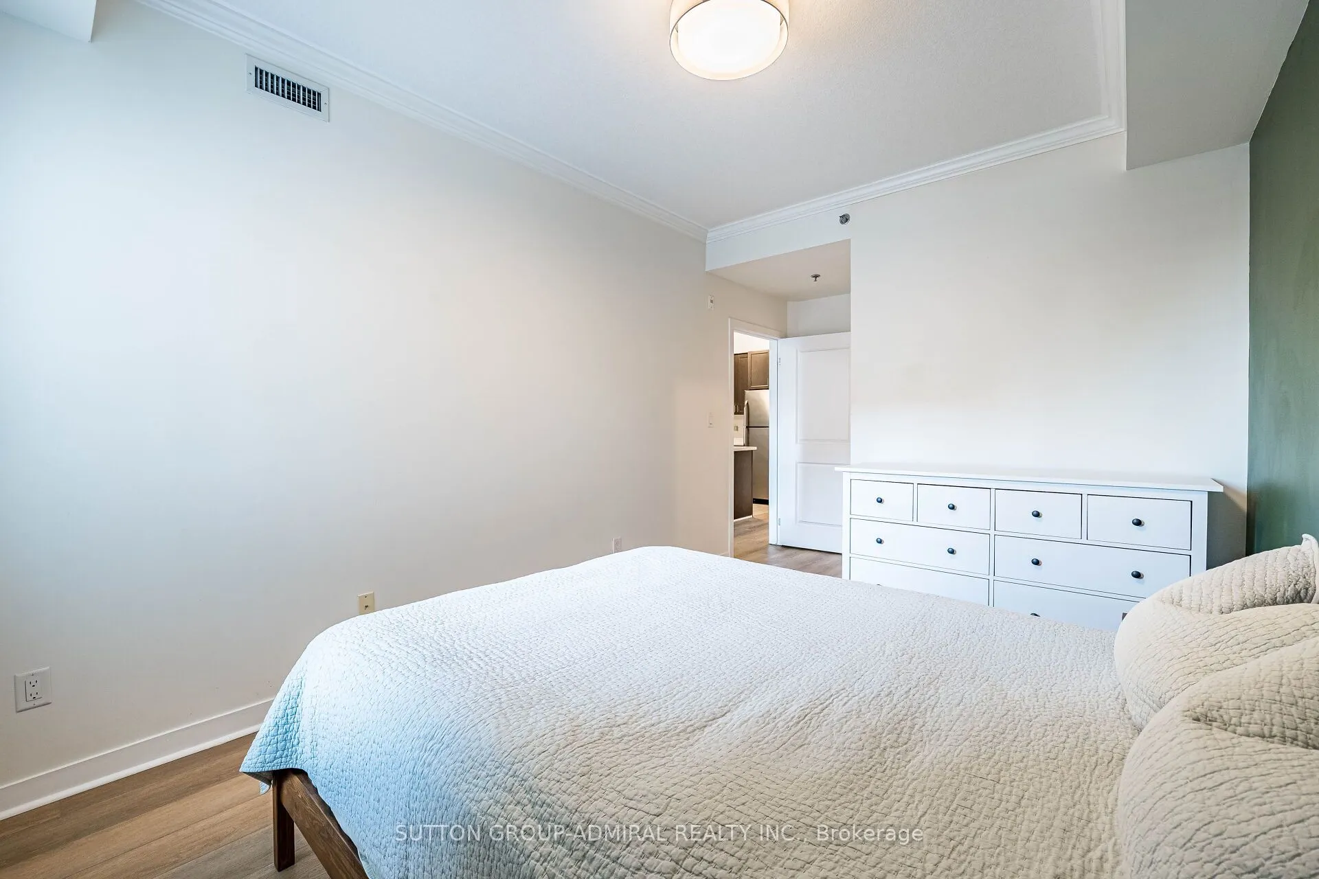 5317 Upper Middle Road, #104